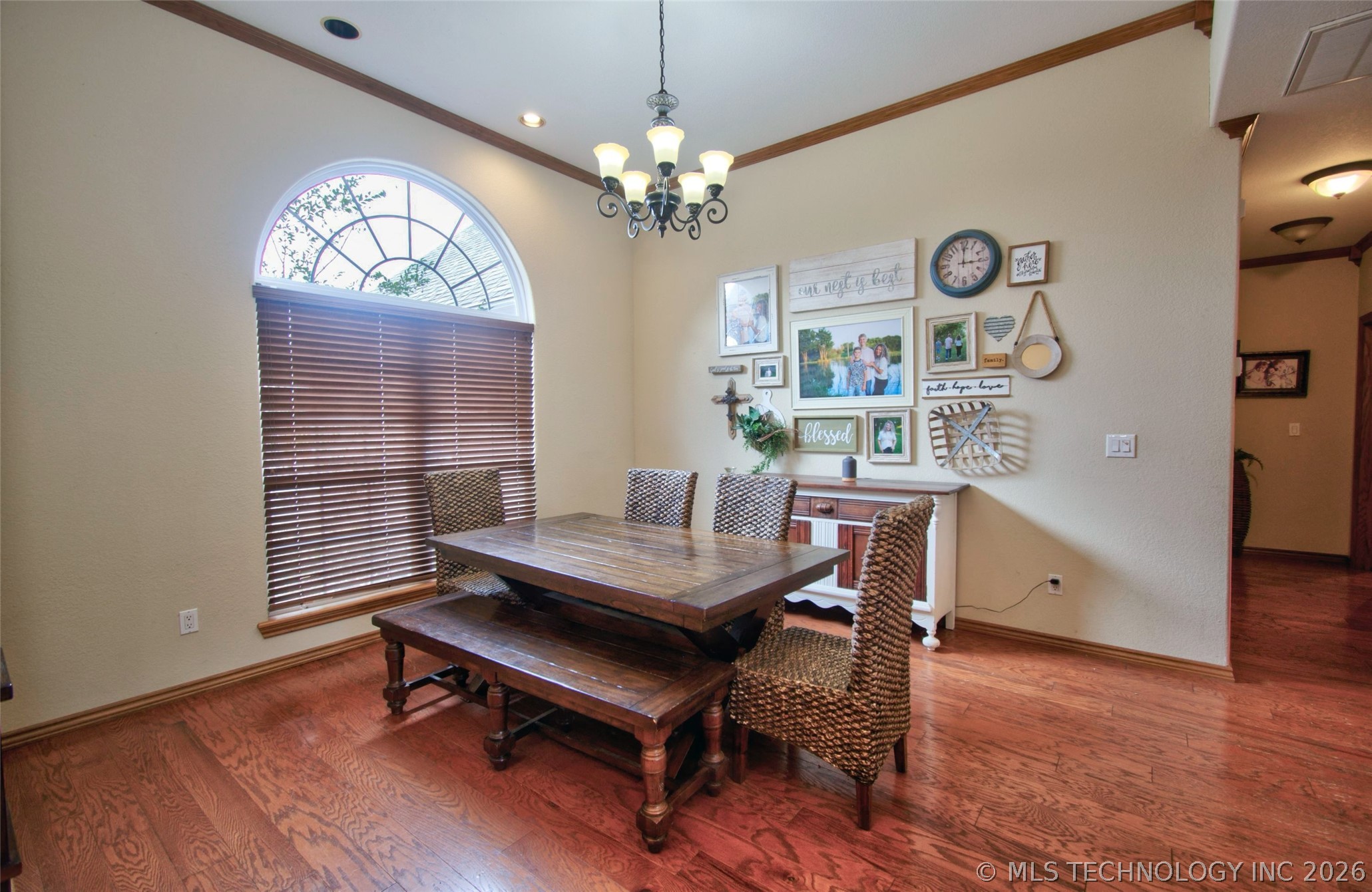 1129 Elizabeth Drive Property Photo 8