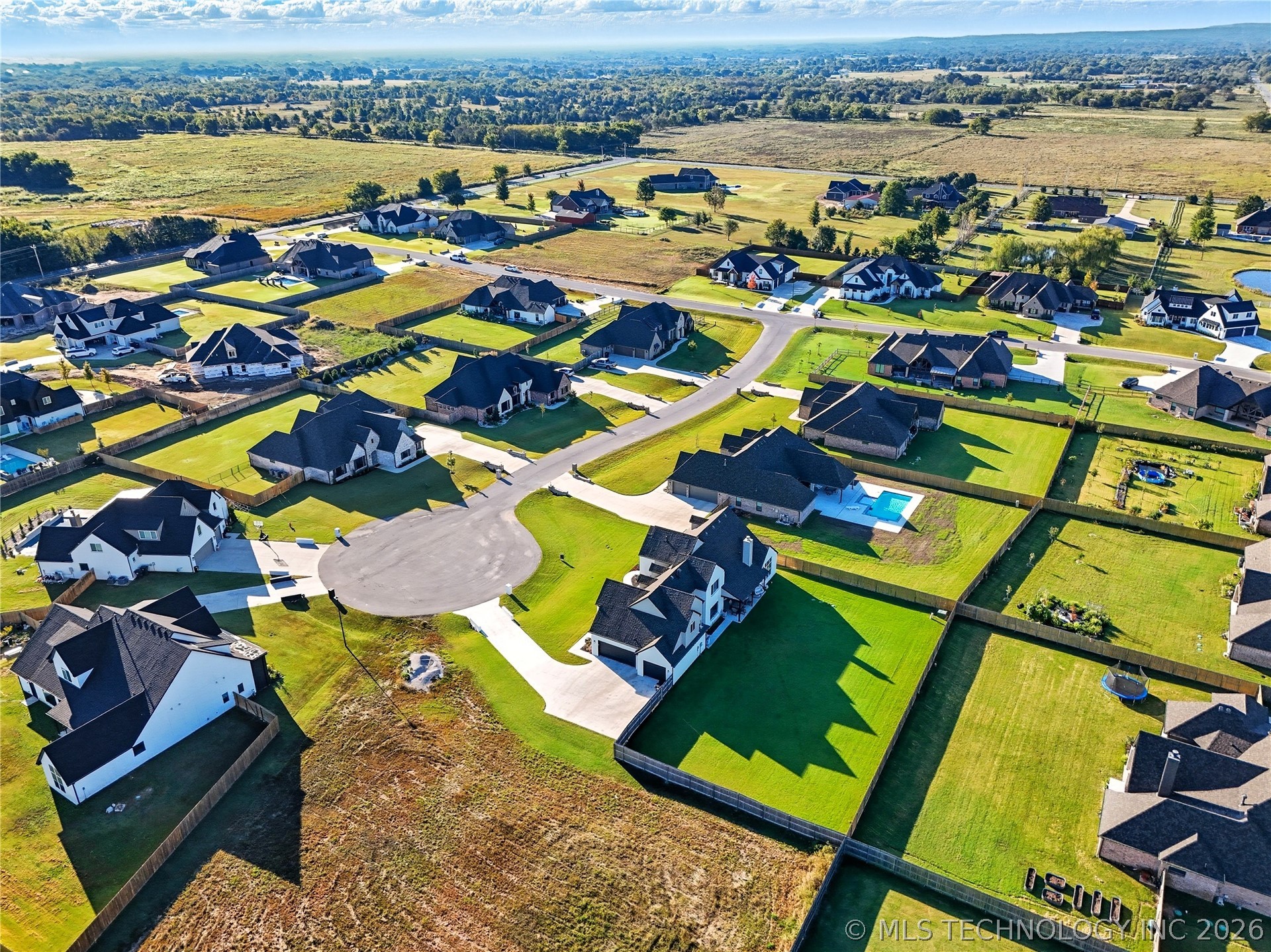 17816 S 47th East Avenue Property Photo 8