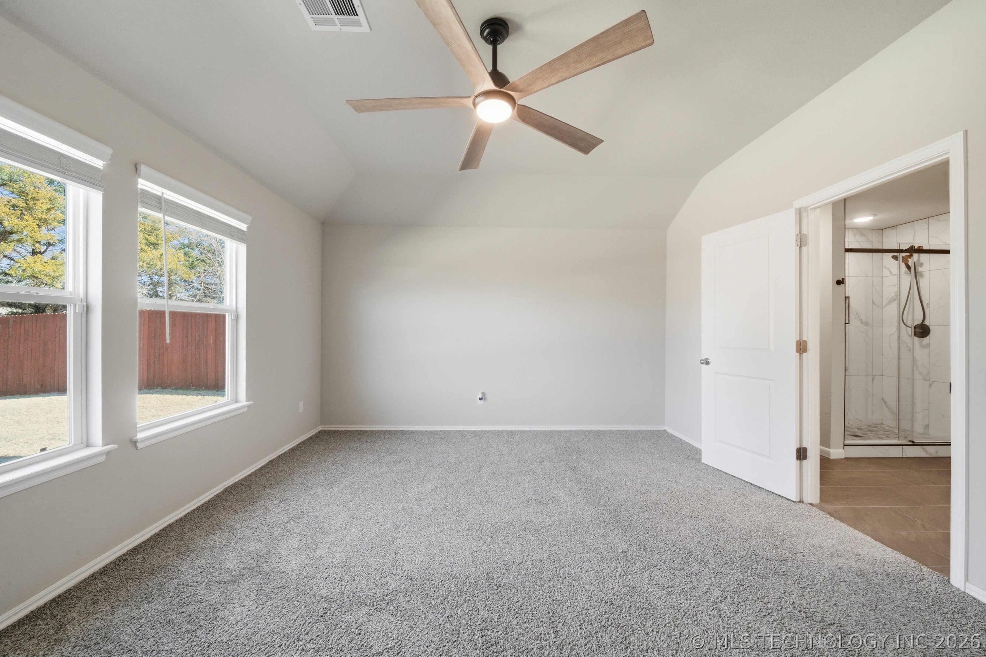 3306 Rushmore Circle Property Photo 16