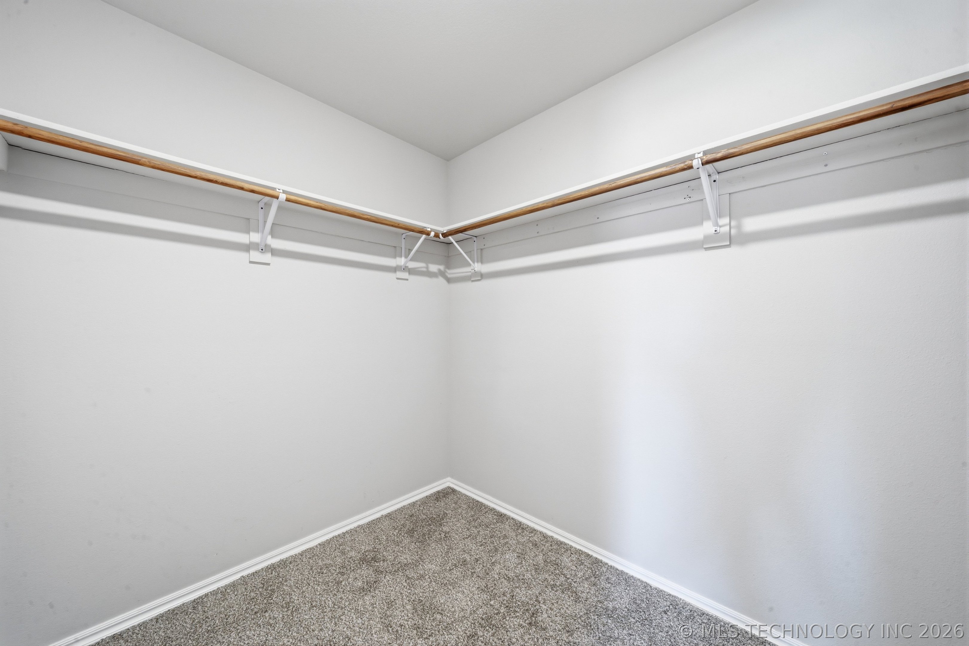 3306 Rushmore Circle Property Photo 20