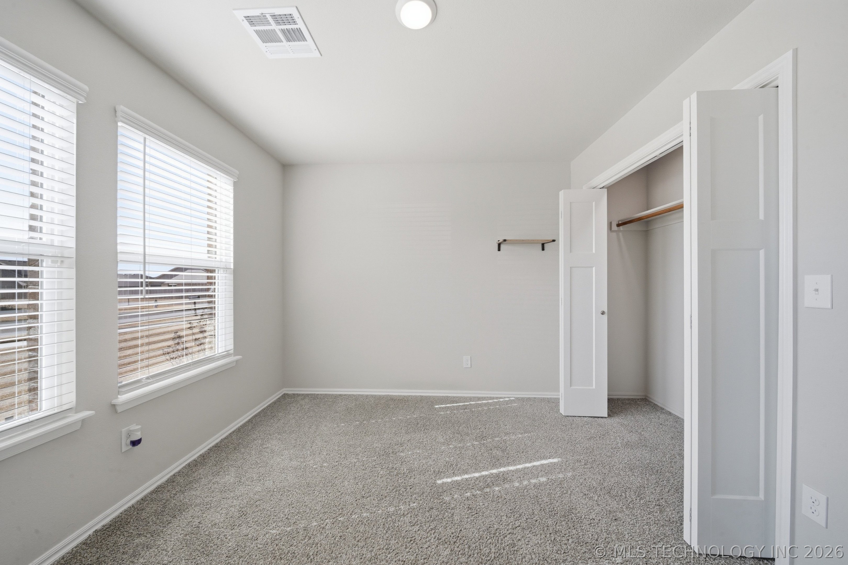 3306 Rushmore Circle Property Photo 23