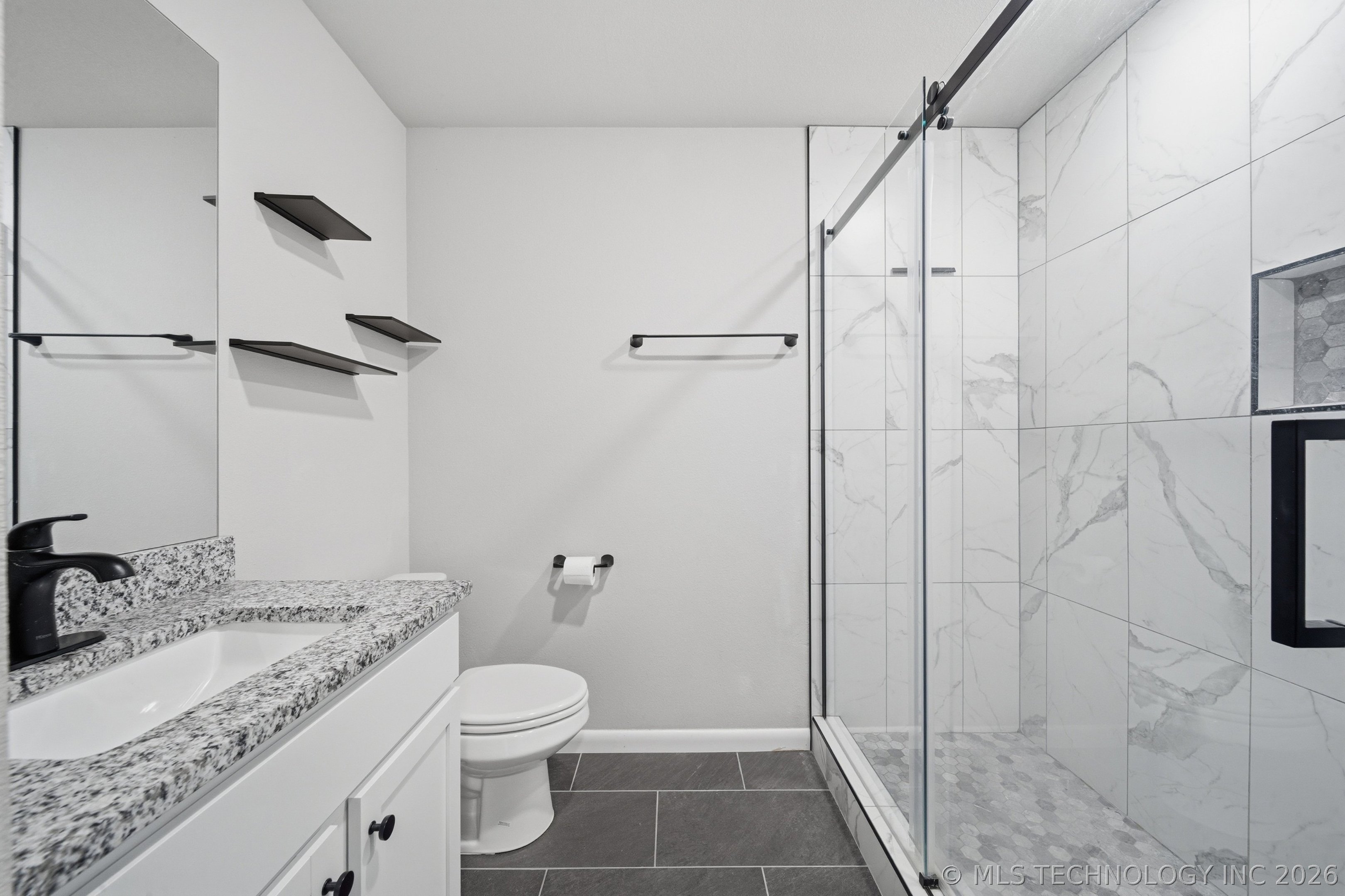 3306 Rushmore Circle Property Photo 24