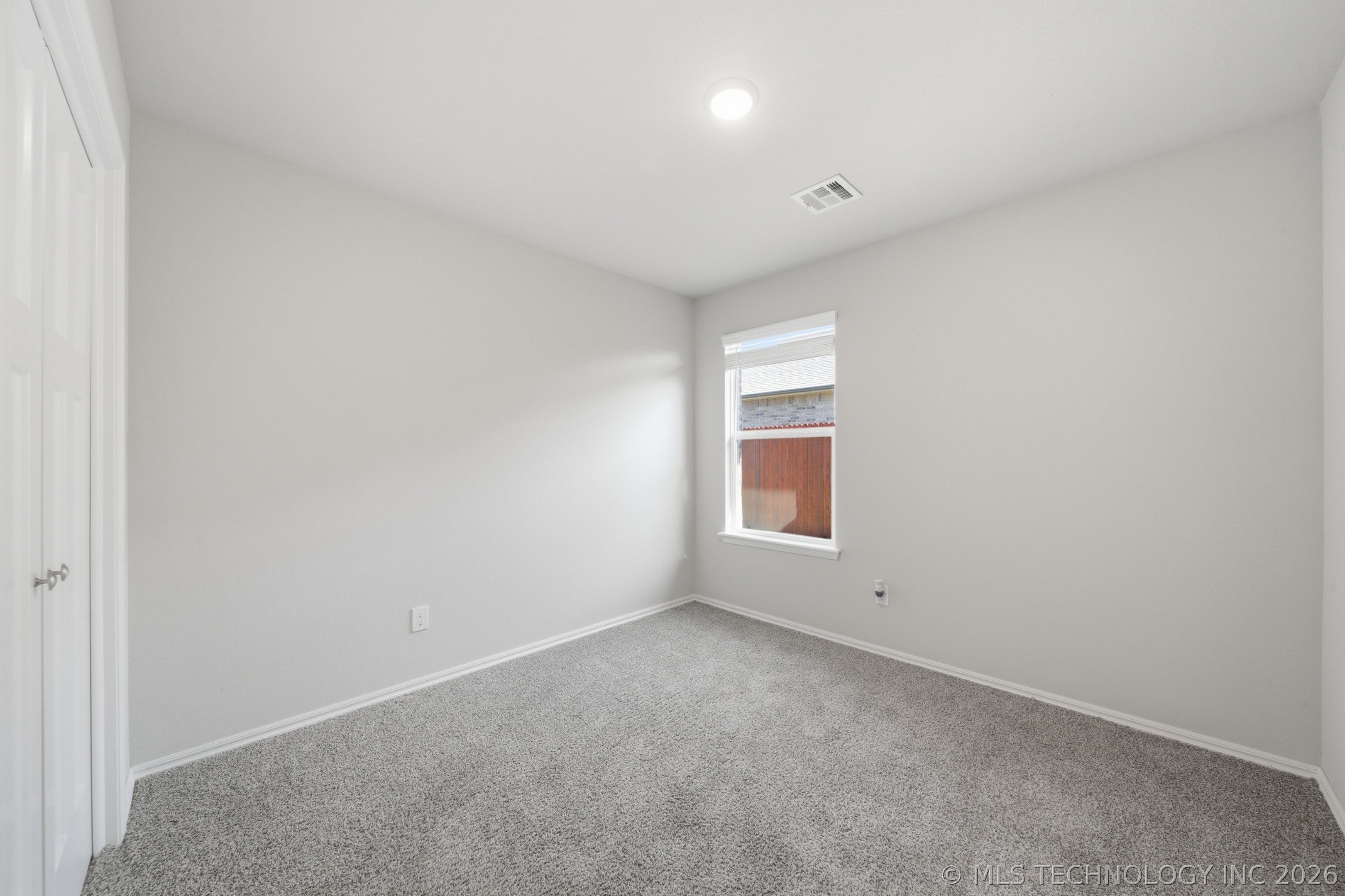 3306 Rushmore Circle Property Photo 27