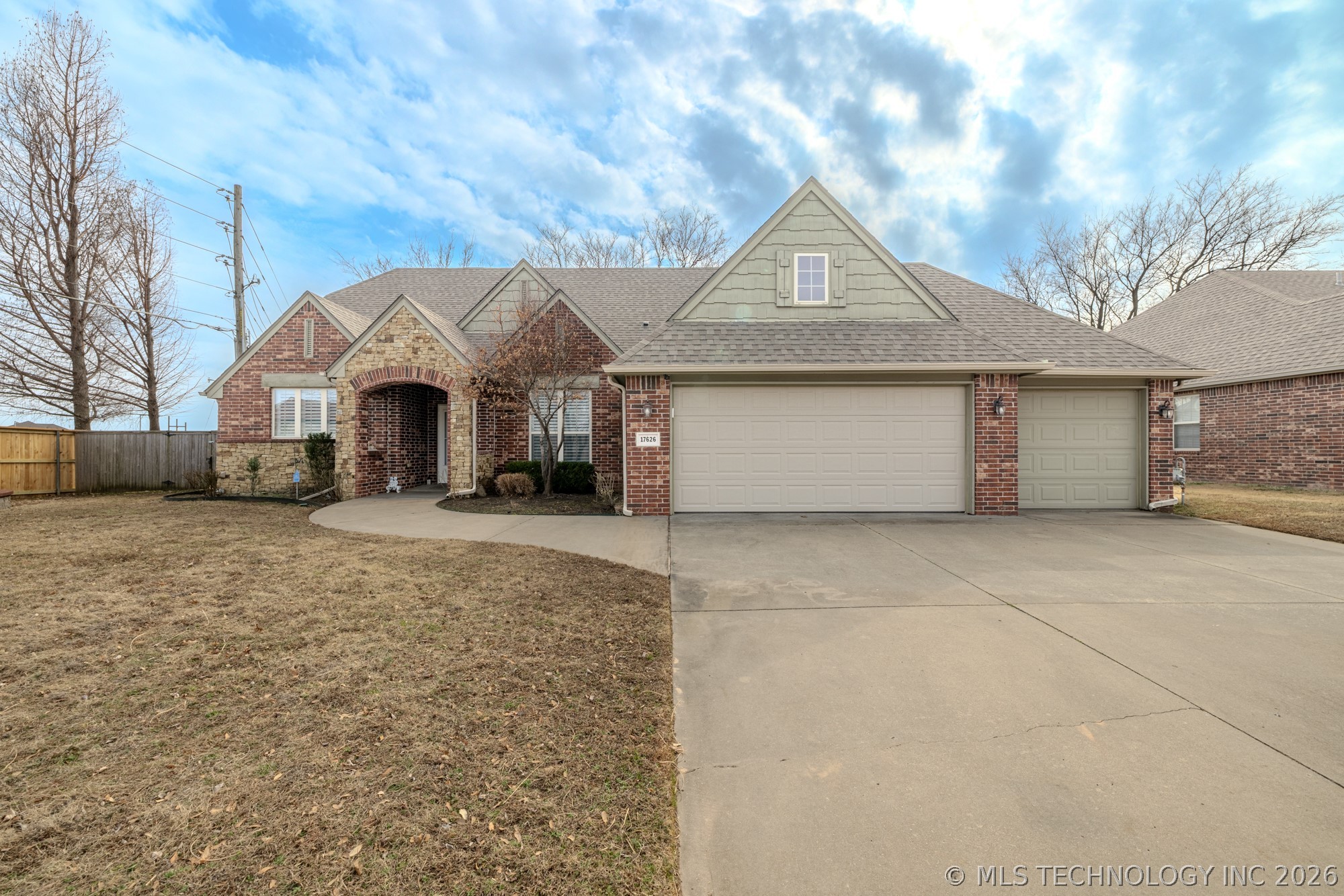 17626 E 48th Street Property Photo 1