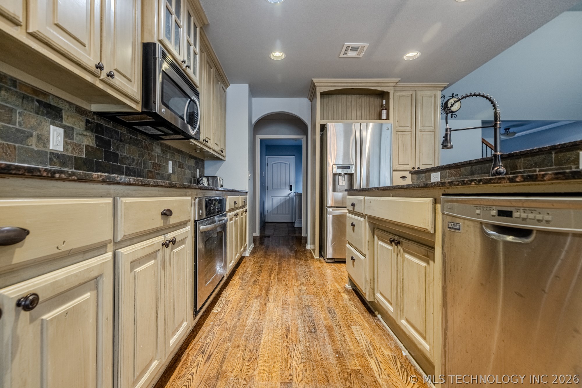 17626 E 48th Street Property Photo 12