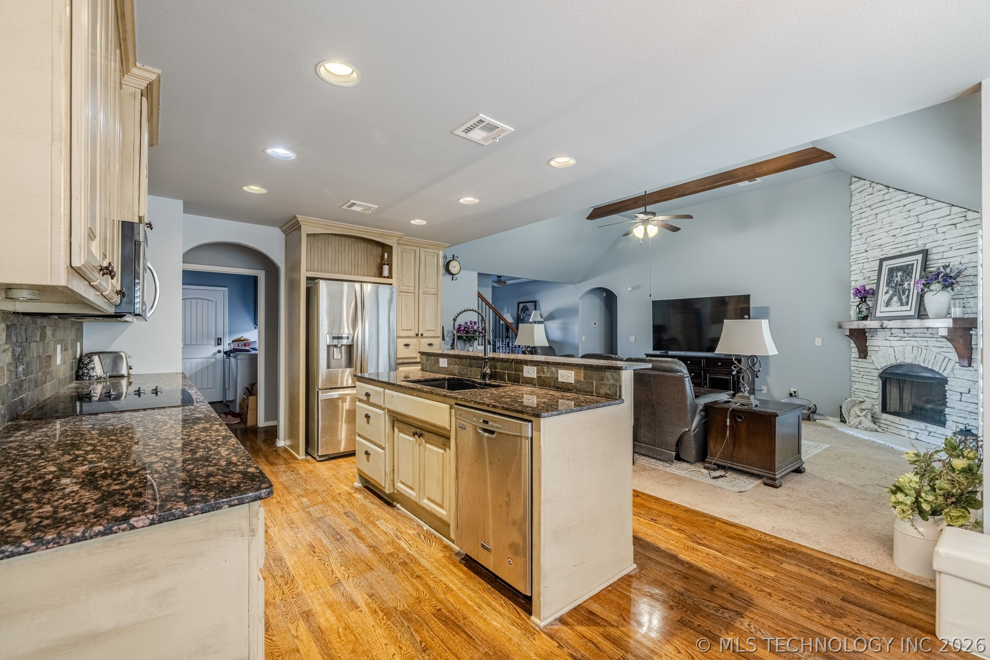 17626 E 48th Street Property Photo 16