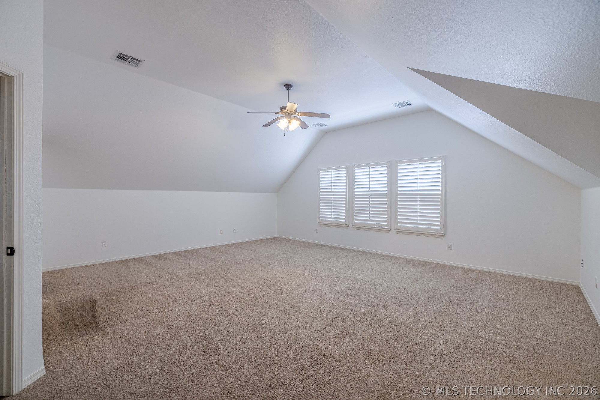 17626 E 48th Street Property Photo 32