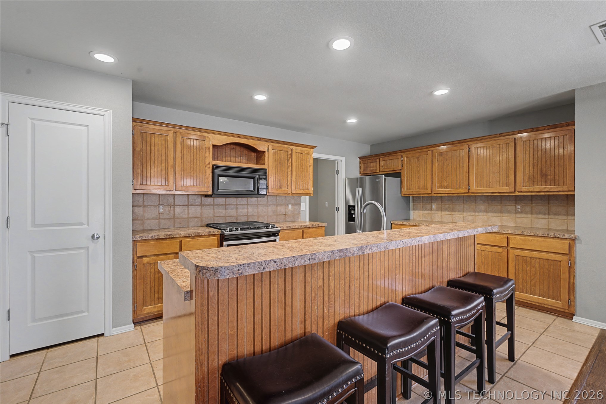 10103 E 91st Court N Property Photo 4