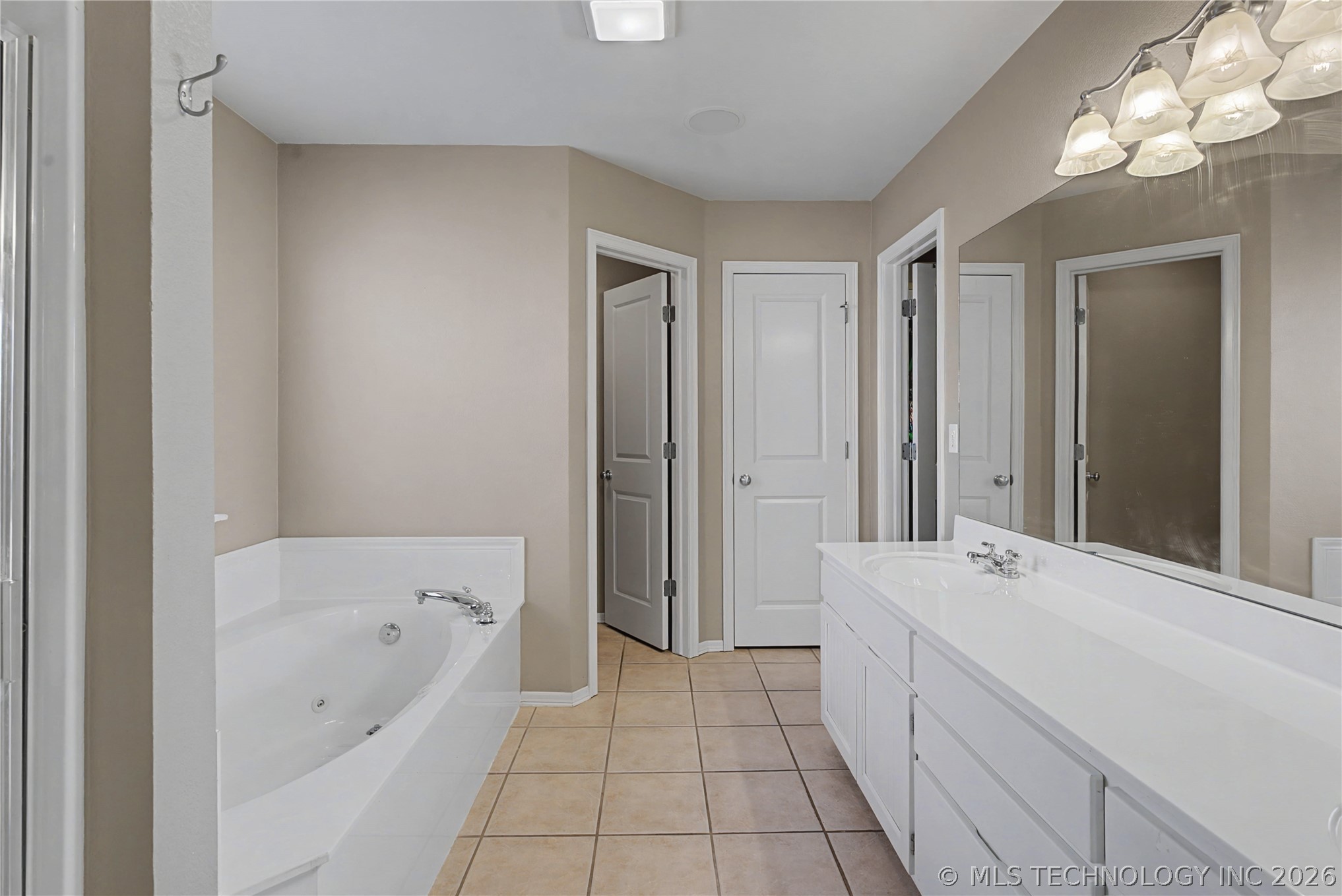 10103 E 91st Court N Property Photo 16