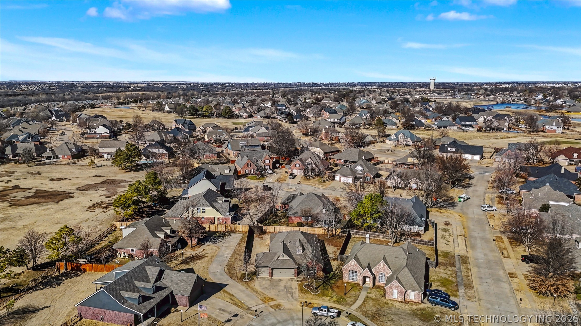 10103 E 91st Court N Property Photo 28