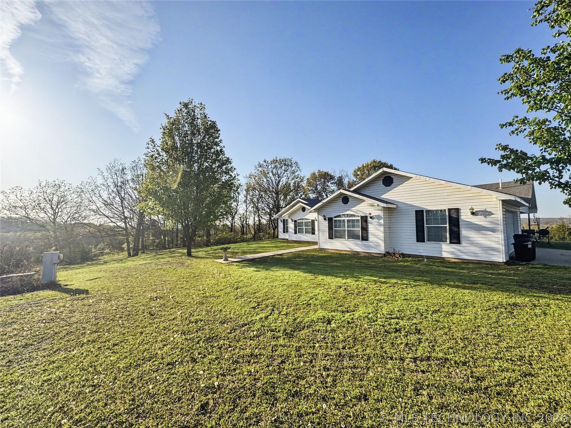 7840 W Wildflower Lane Property Photo 6