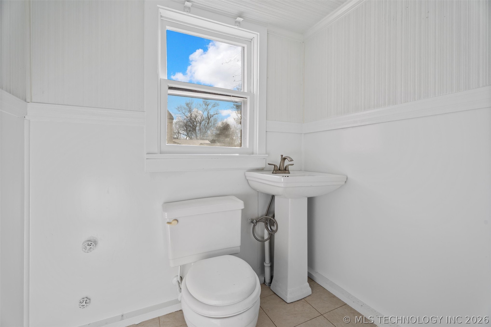 709 N Cherokee Avenue Property Photo 23