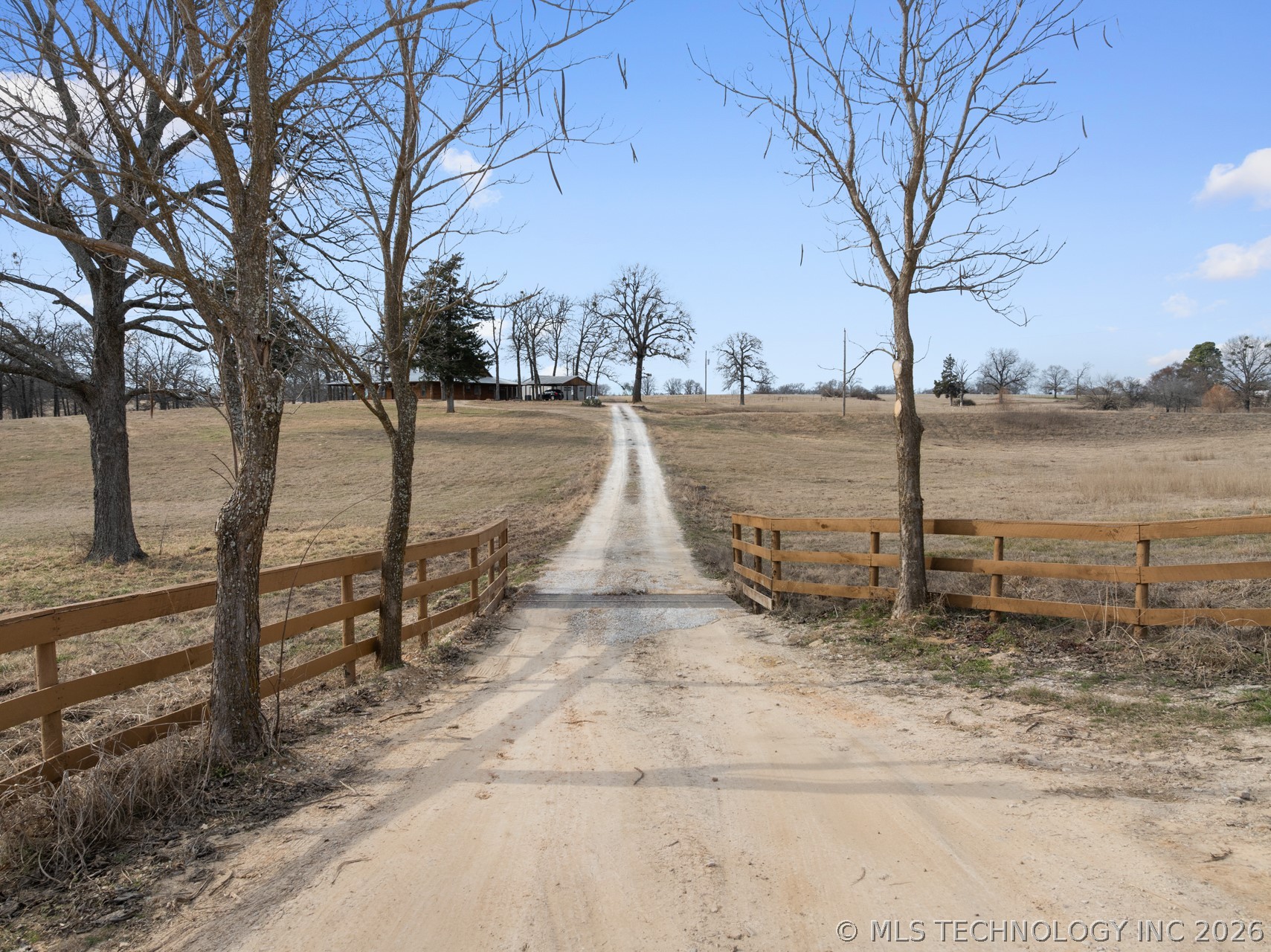 168 N 4100 Road Property Photo 3