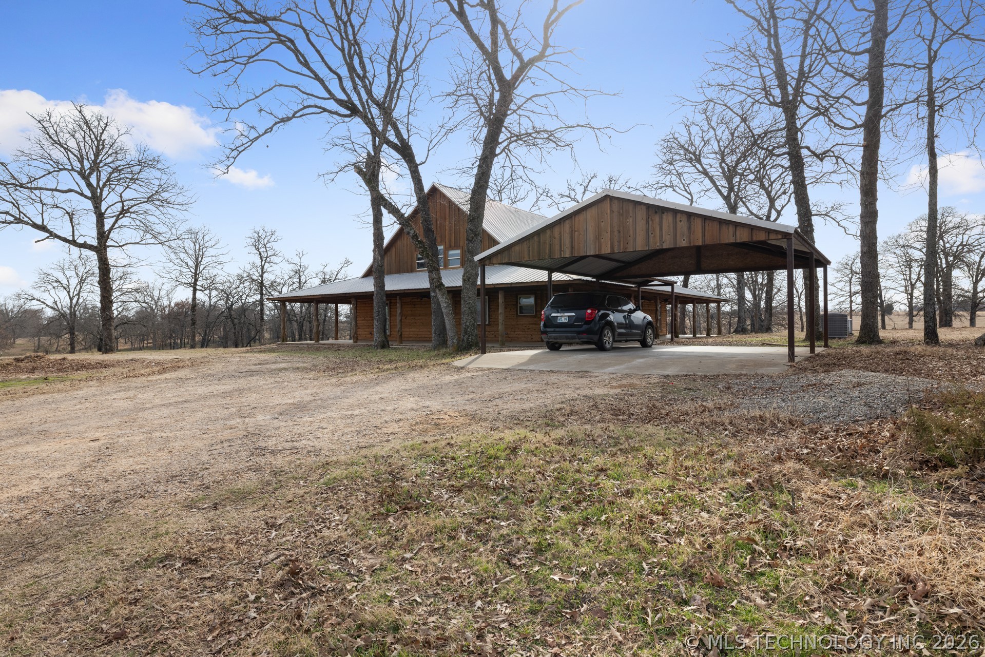 168 N 4100 Road Property Photo 4