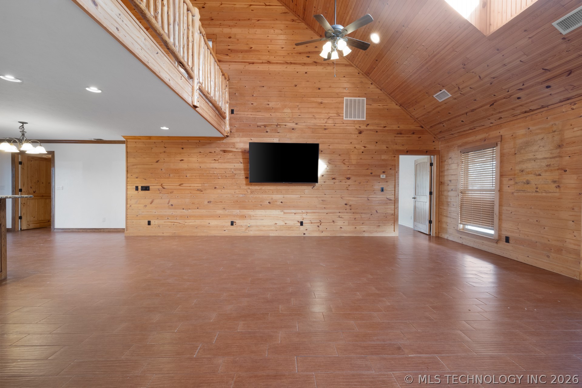 168 N 4100 Road Property Photo 8