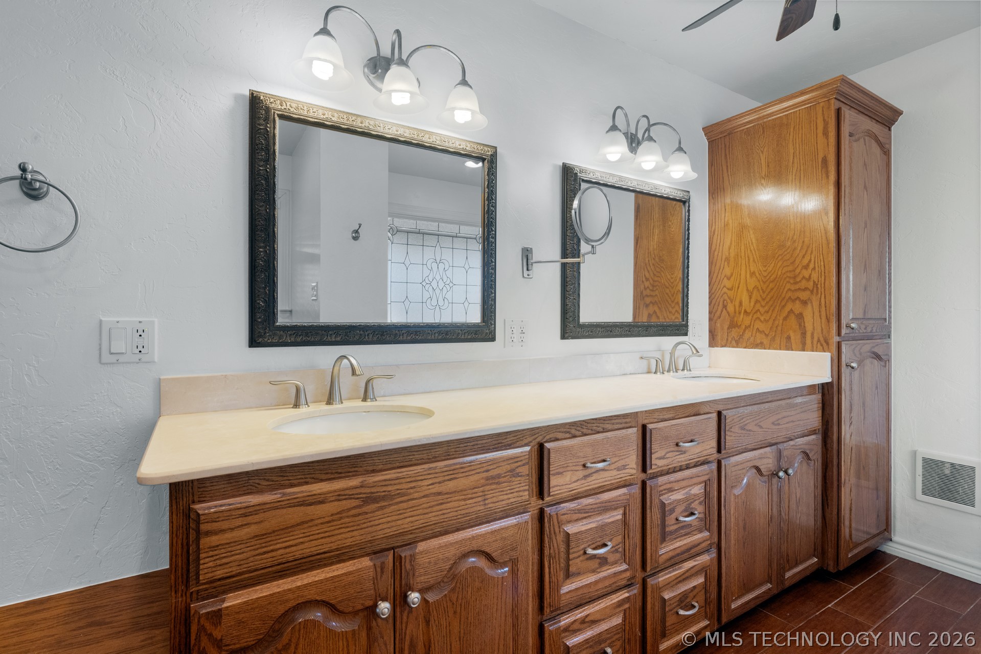 168 N 4100 Road Property Photo 28