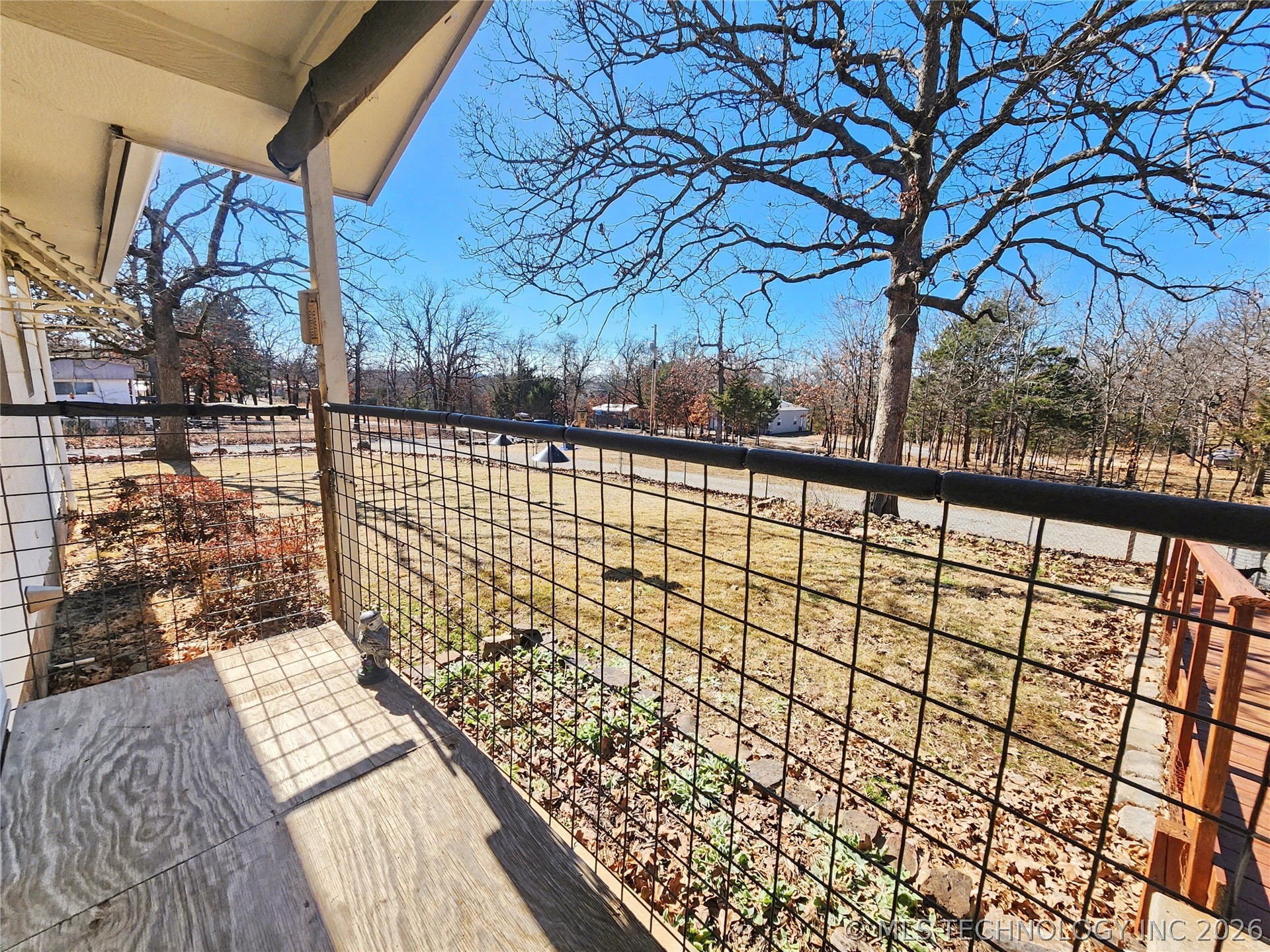 32128 S Hickory Drive Property Photo 6