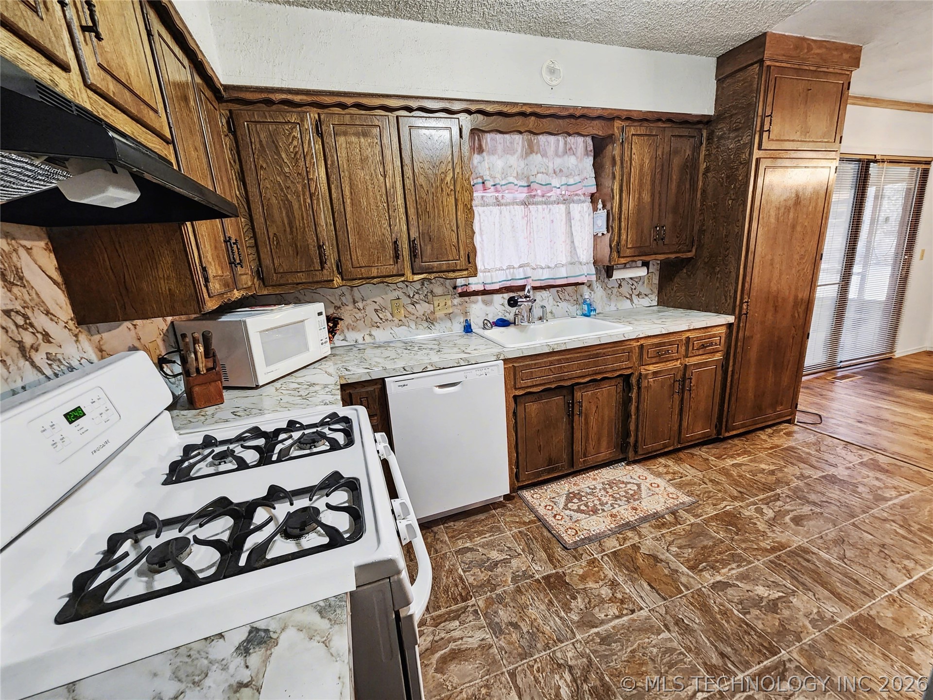 32128 S Hickory Drive Property Photo 39