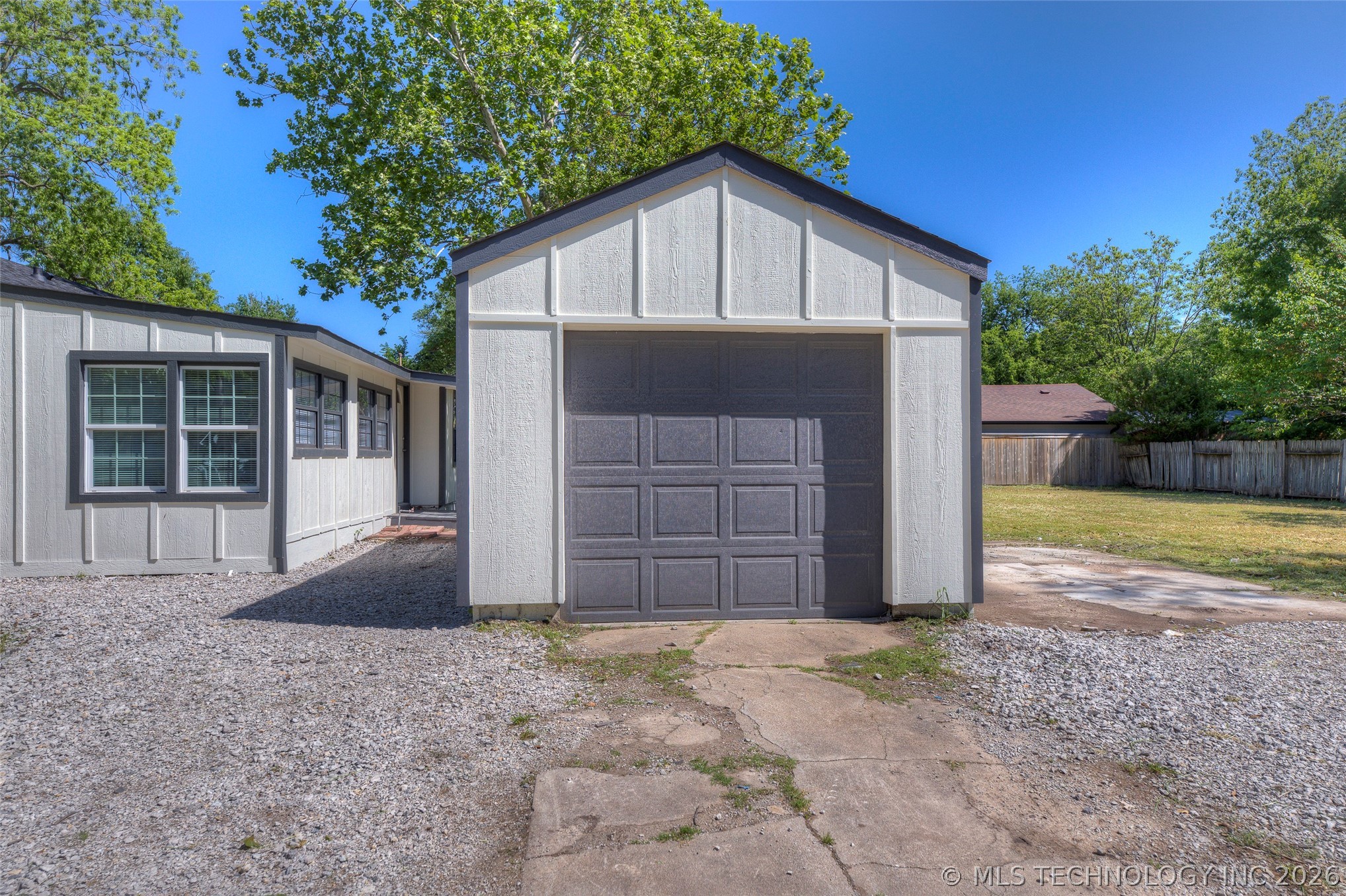 917 S Birch Place Property Photo 29