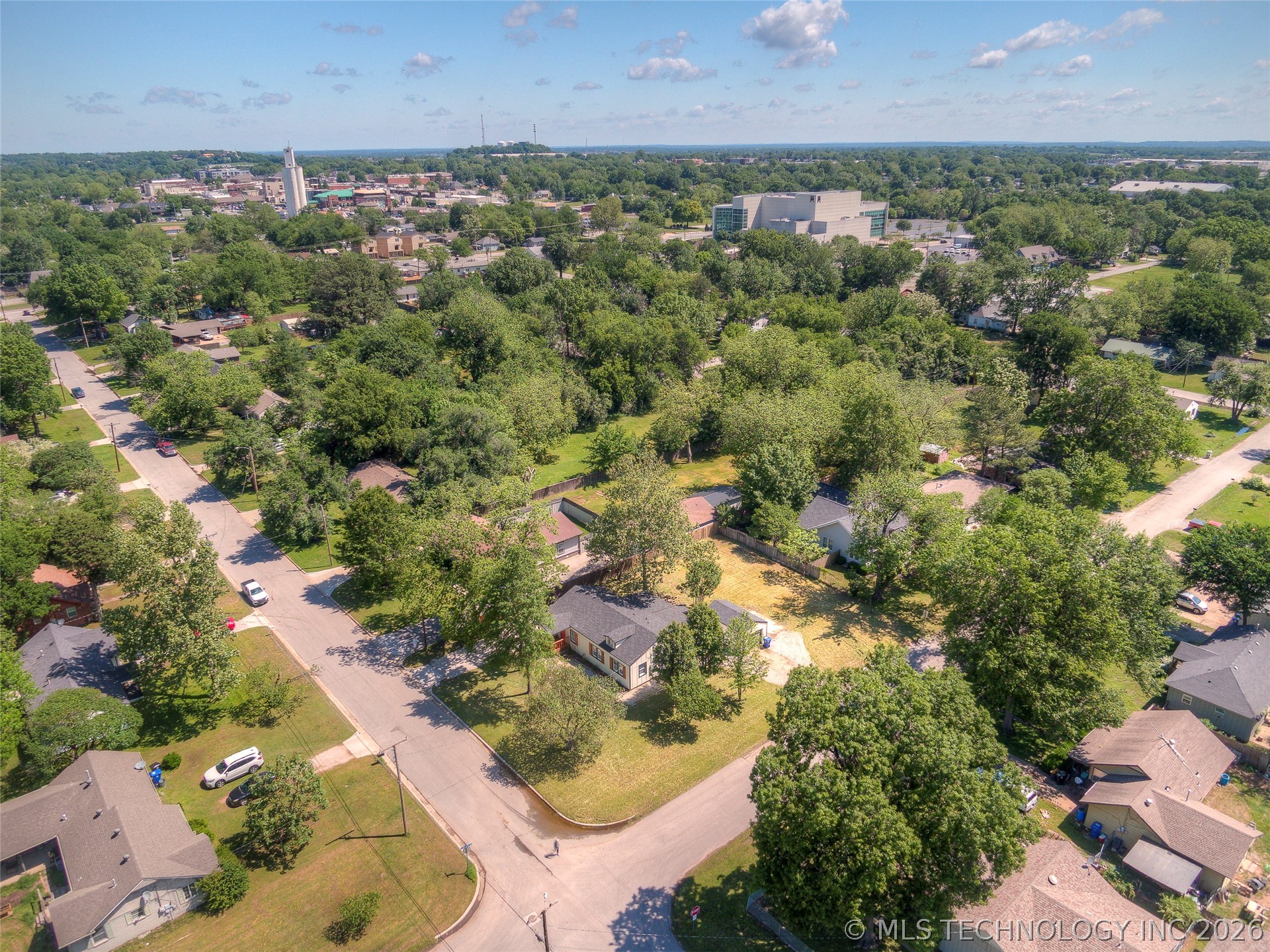 917 S Birch Place Property Photo 35