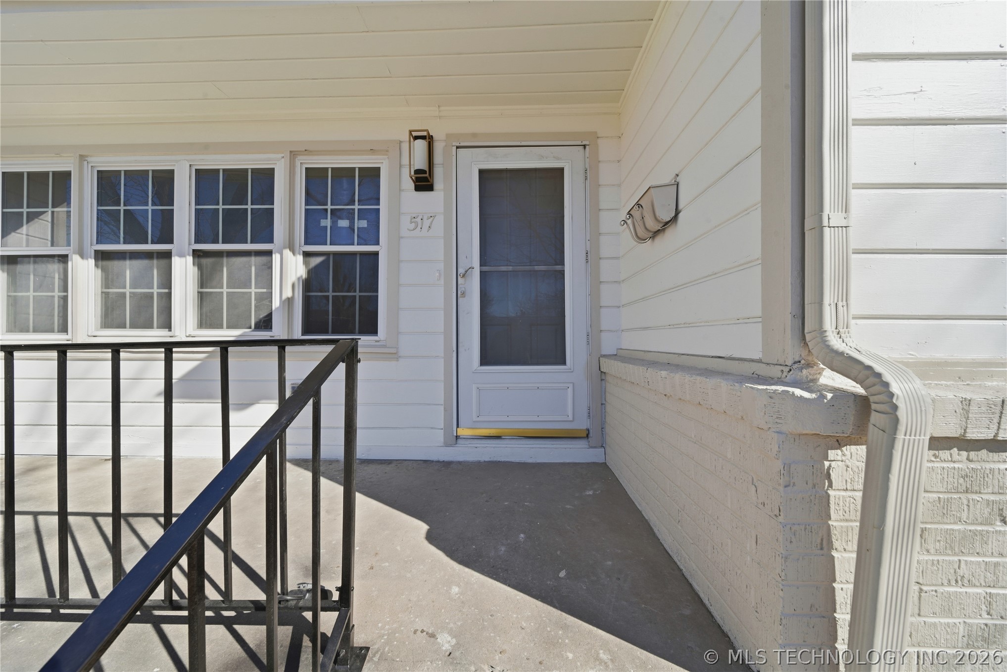 517 S 79th East Avenue Property Photo 3