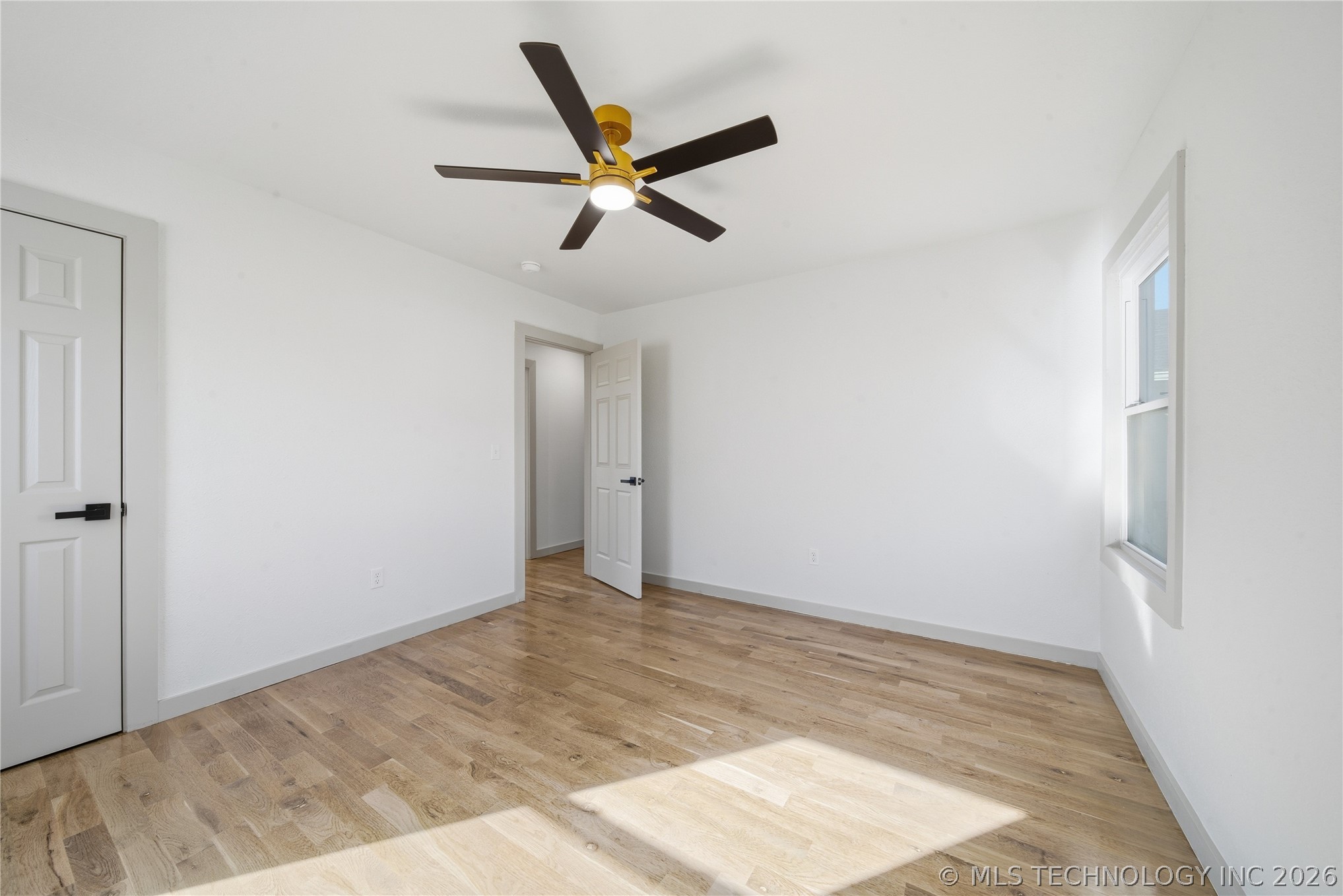 517 S 79th East Avenue Property Photo 17