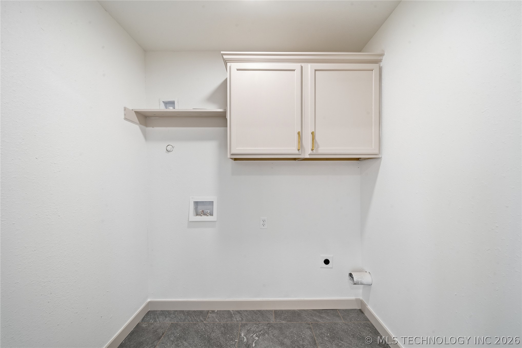 517 S 79th East Avenue Property Photo 22