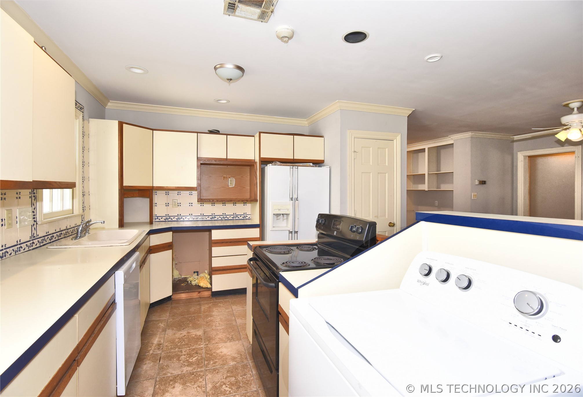 1524 S Jamestown Avenue Property Photo 14