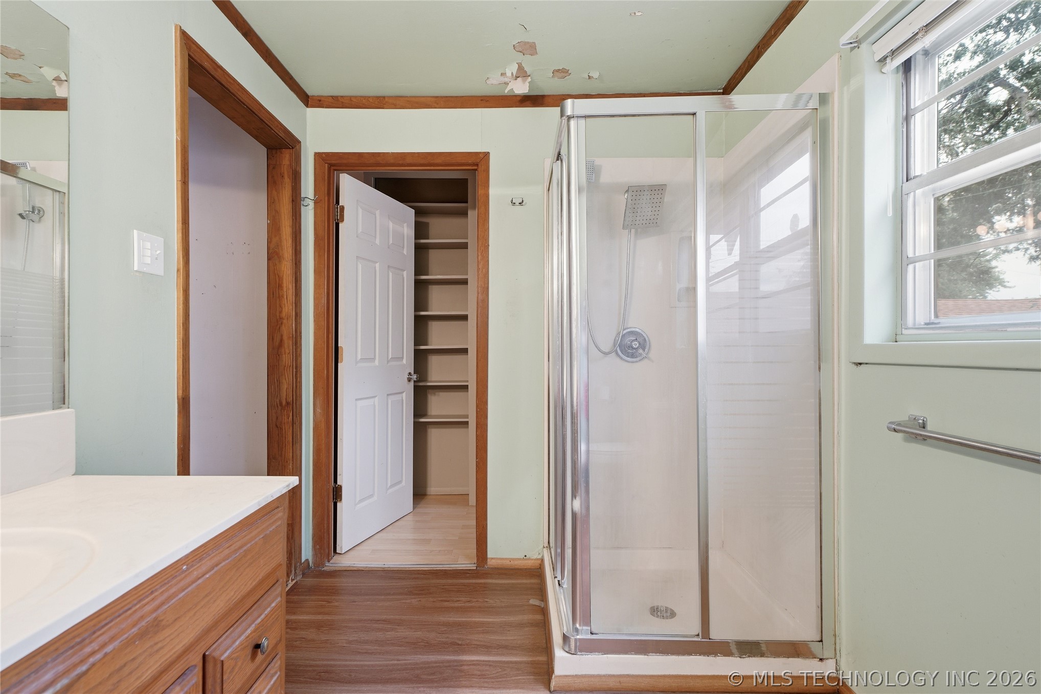 1916 E 14th Street Property Photo 27