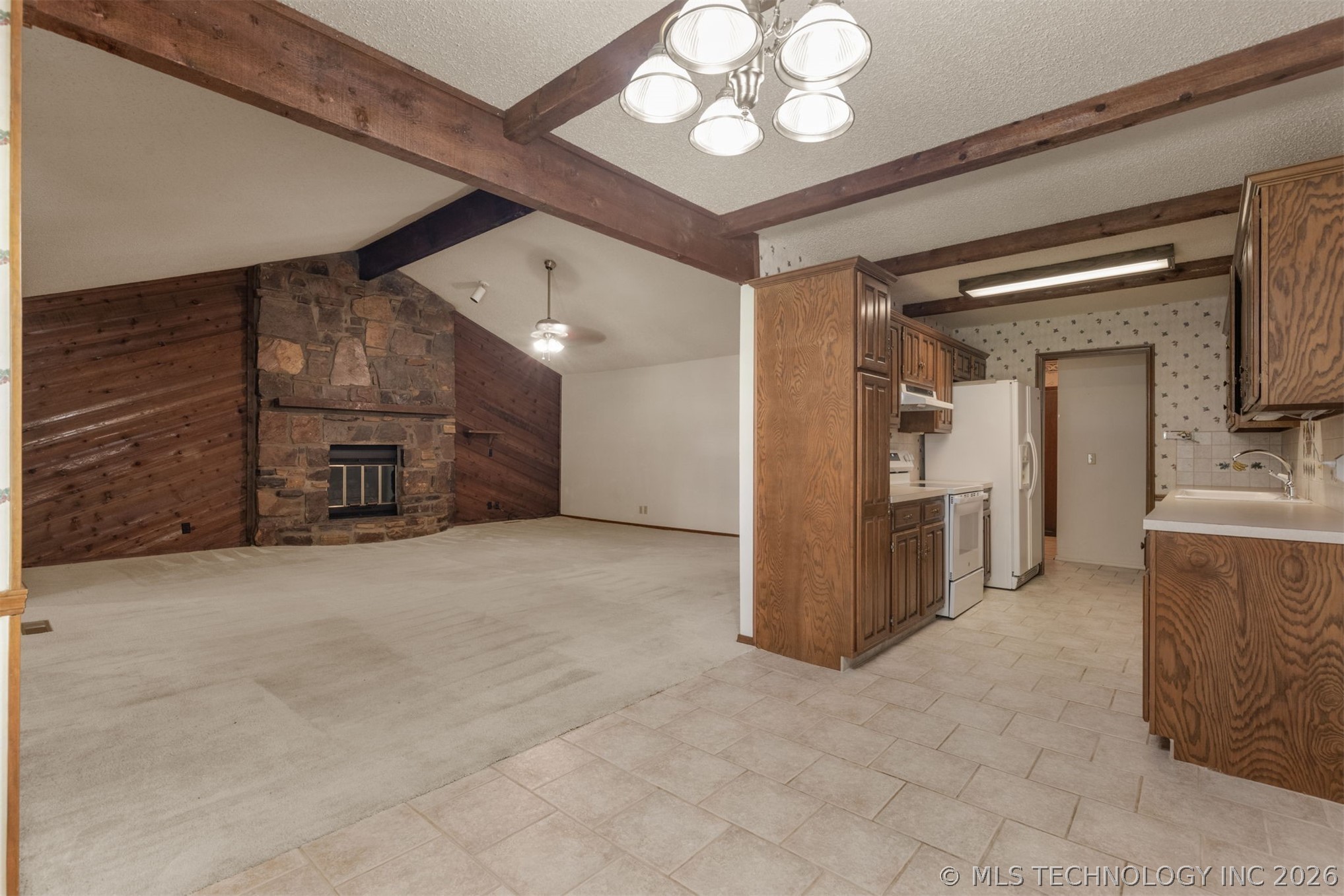 12811 E 133rd Street Property Photo 9