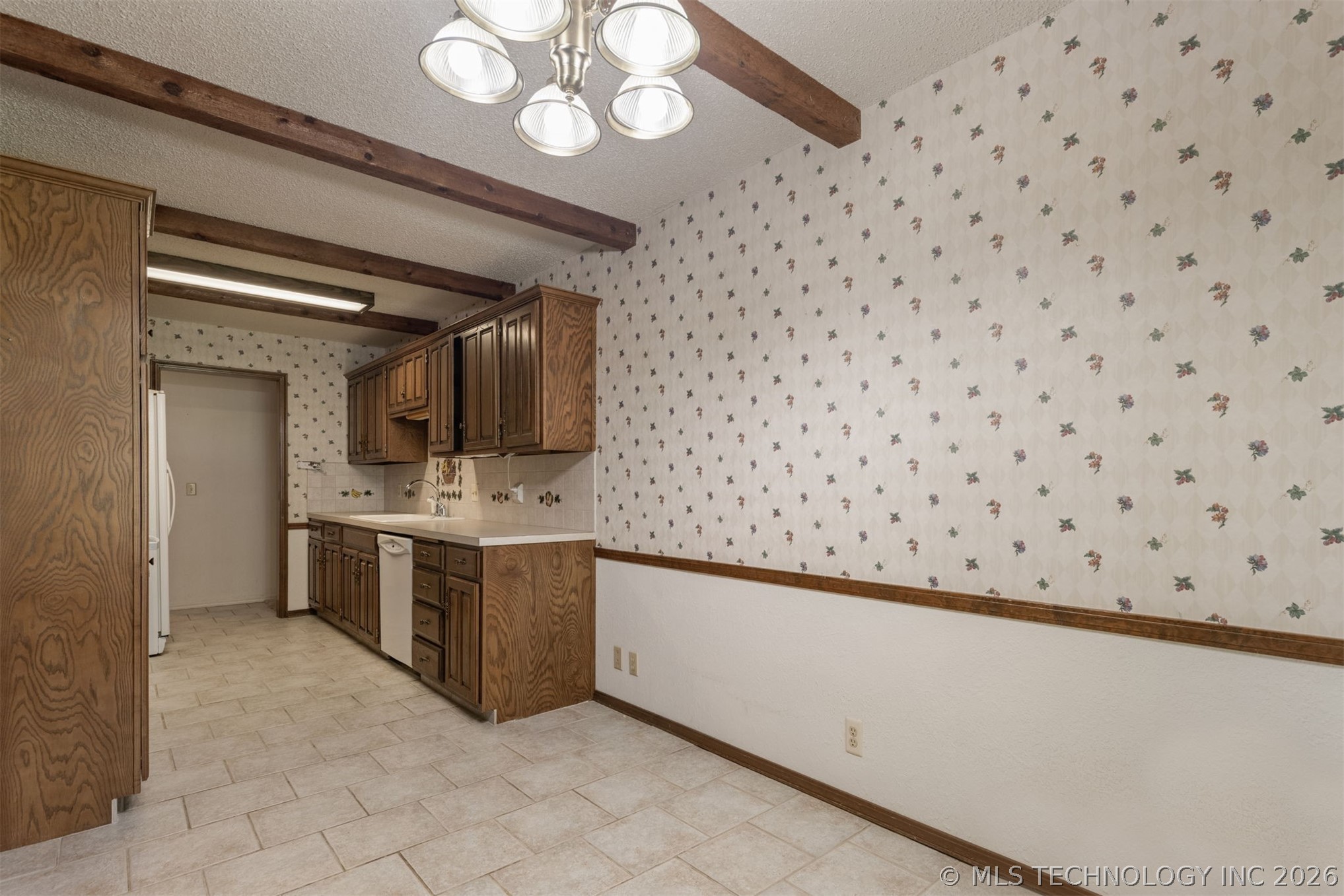 12811 E 133rd Street Property Photo 11