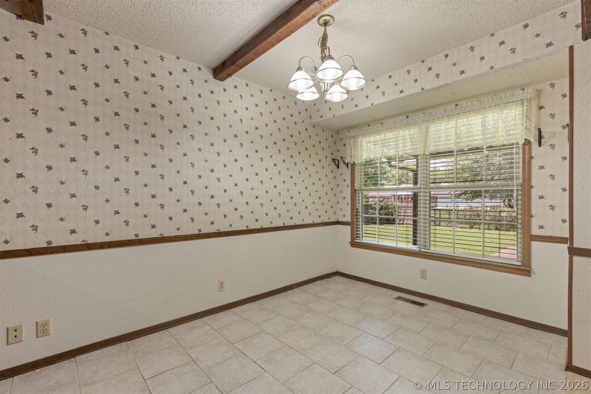 12811 E 133rd Street Property Photo 15