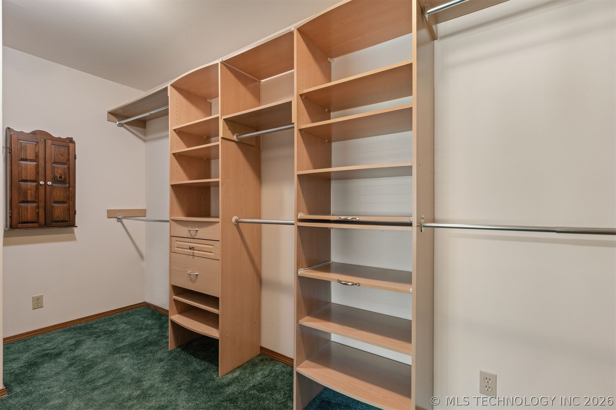 12811 E 133rd Street Property Photo 31