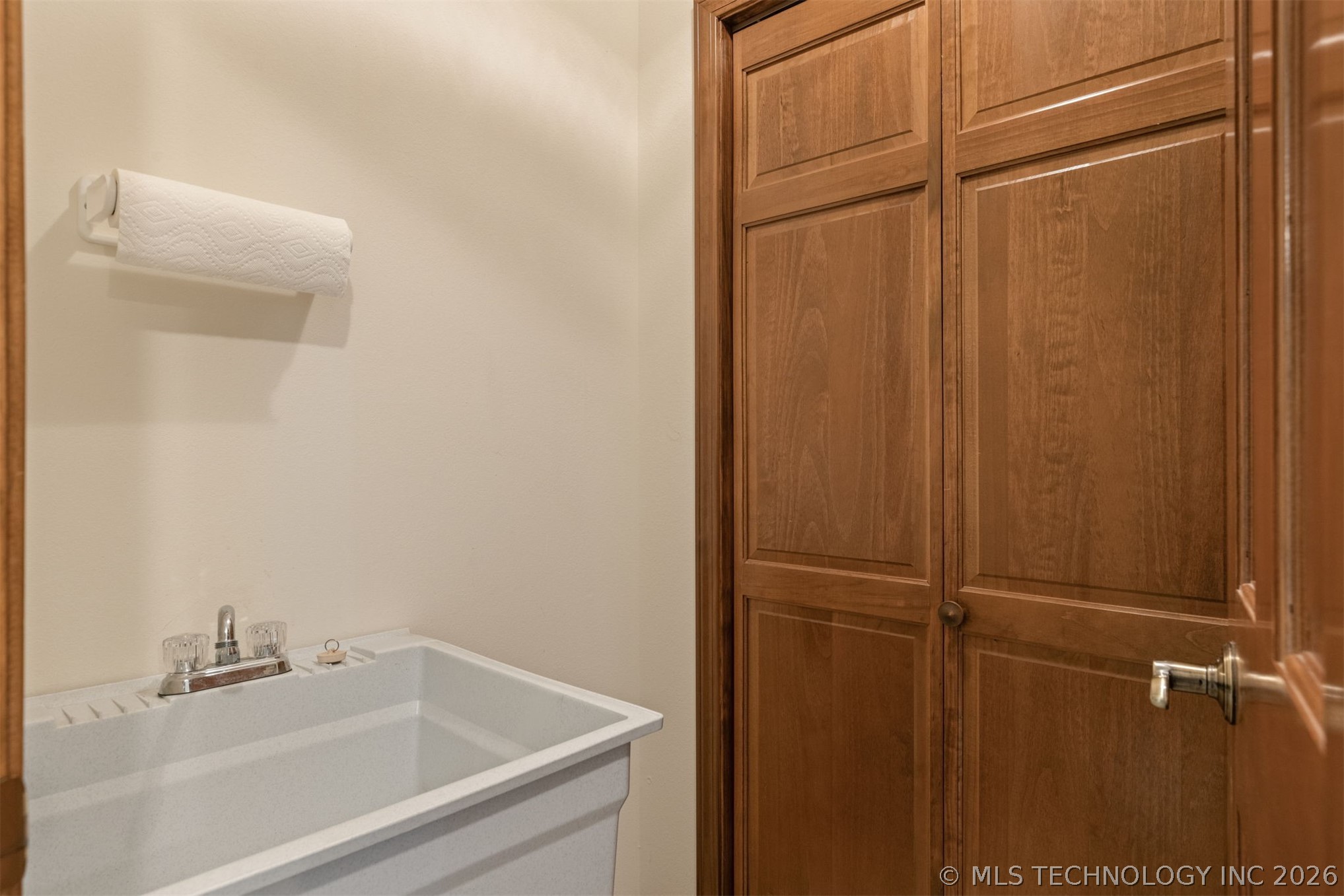 12811 E 133rd Street Property Photo 34