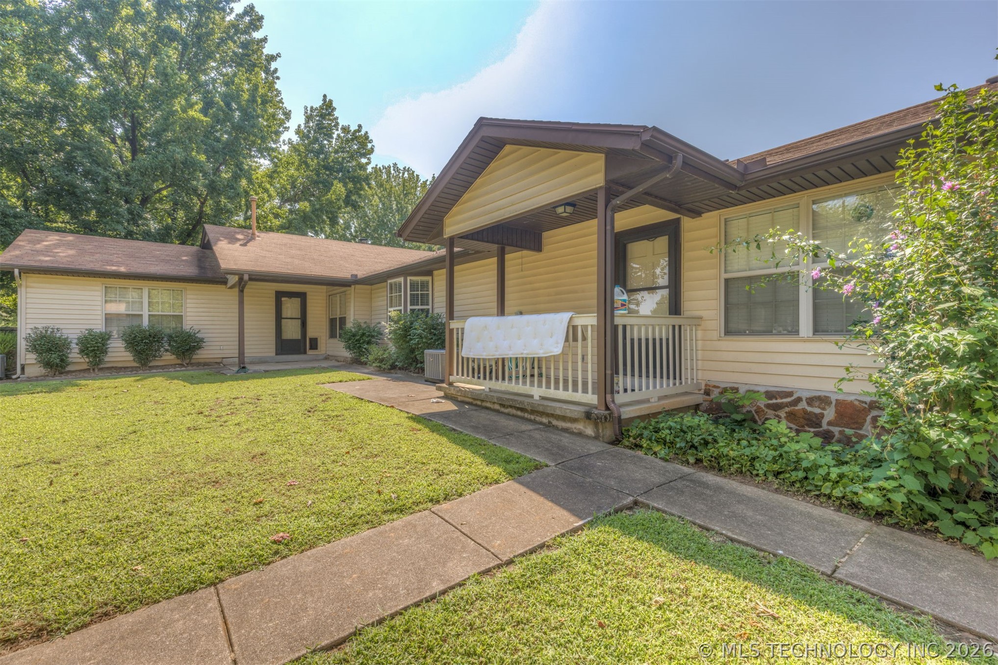 12811 E 133rd Street Property Photo 47