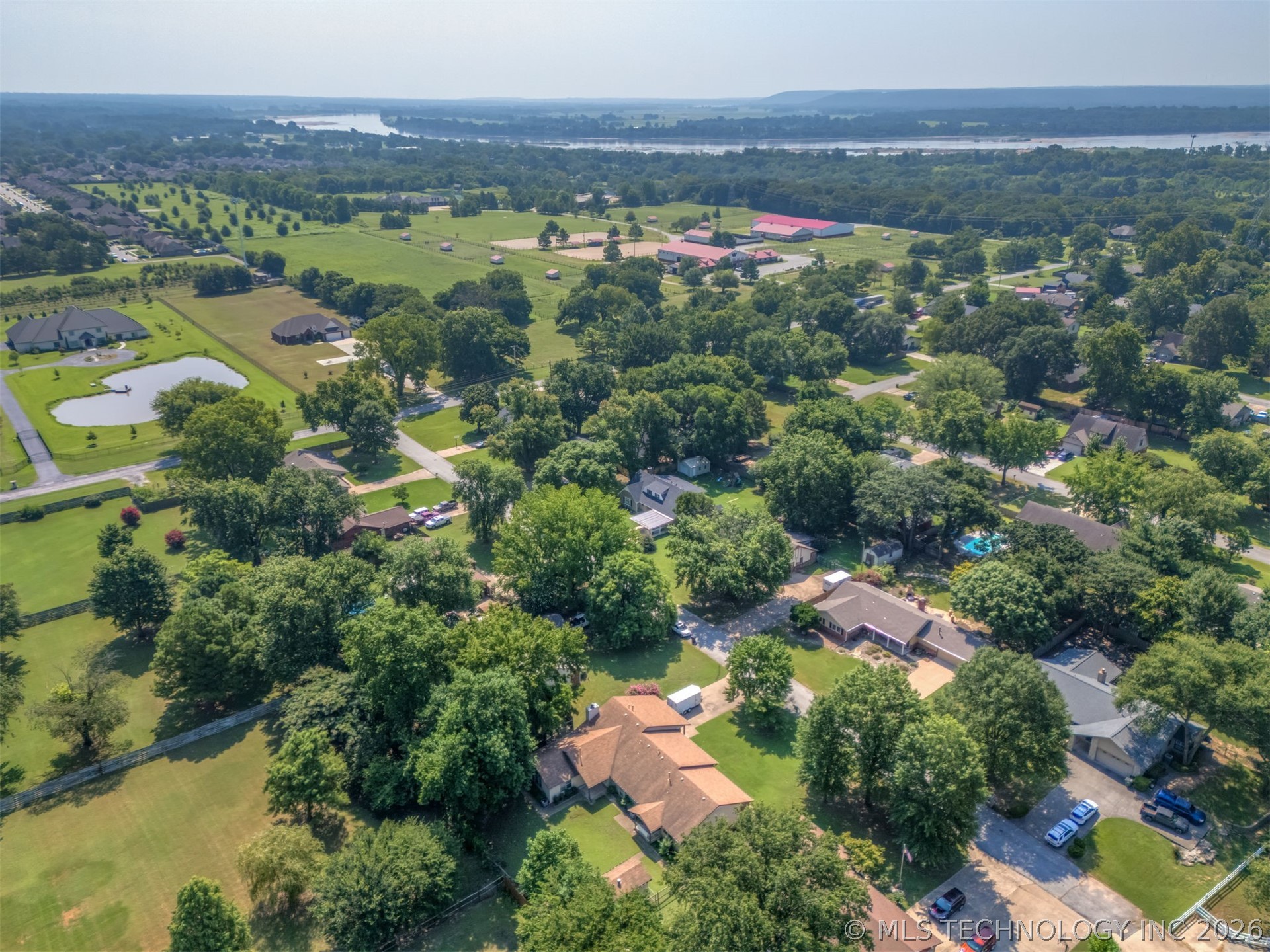 12811 E 133rd Street Property Photo 53