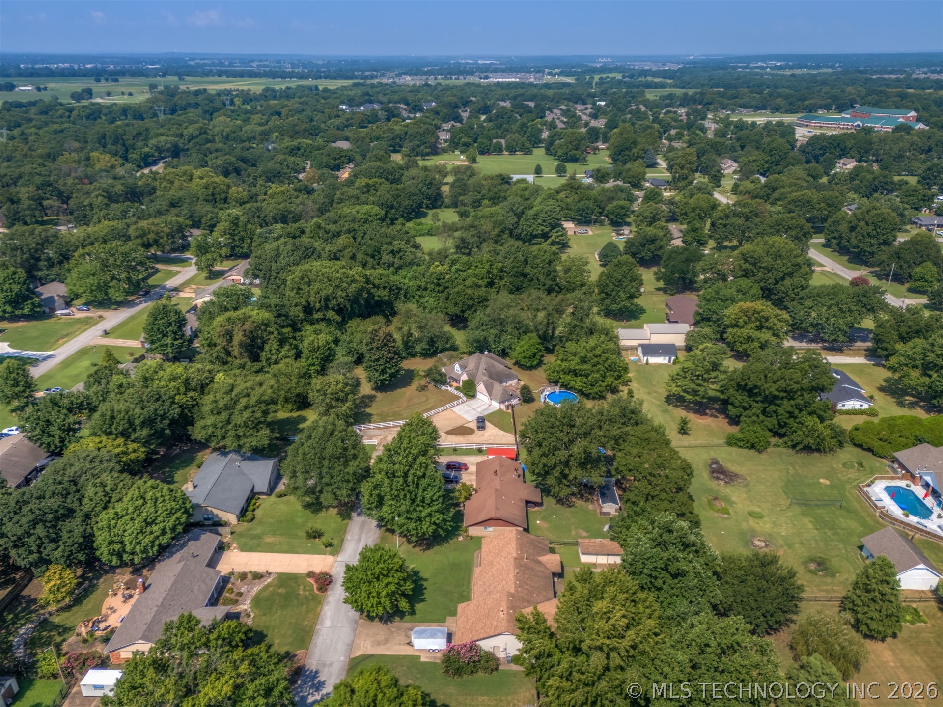 12811 E 133rd Street Property Photo 57