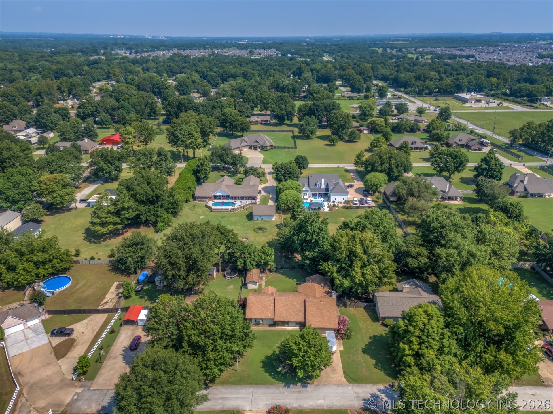 12811 E 133rd Street Property Photo 59