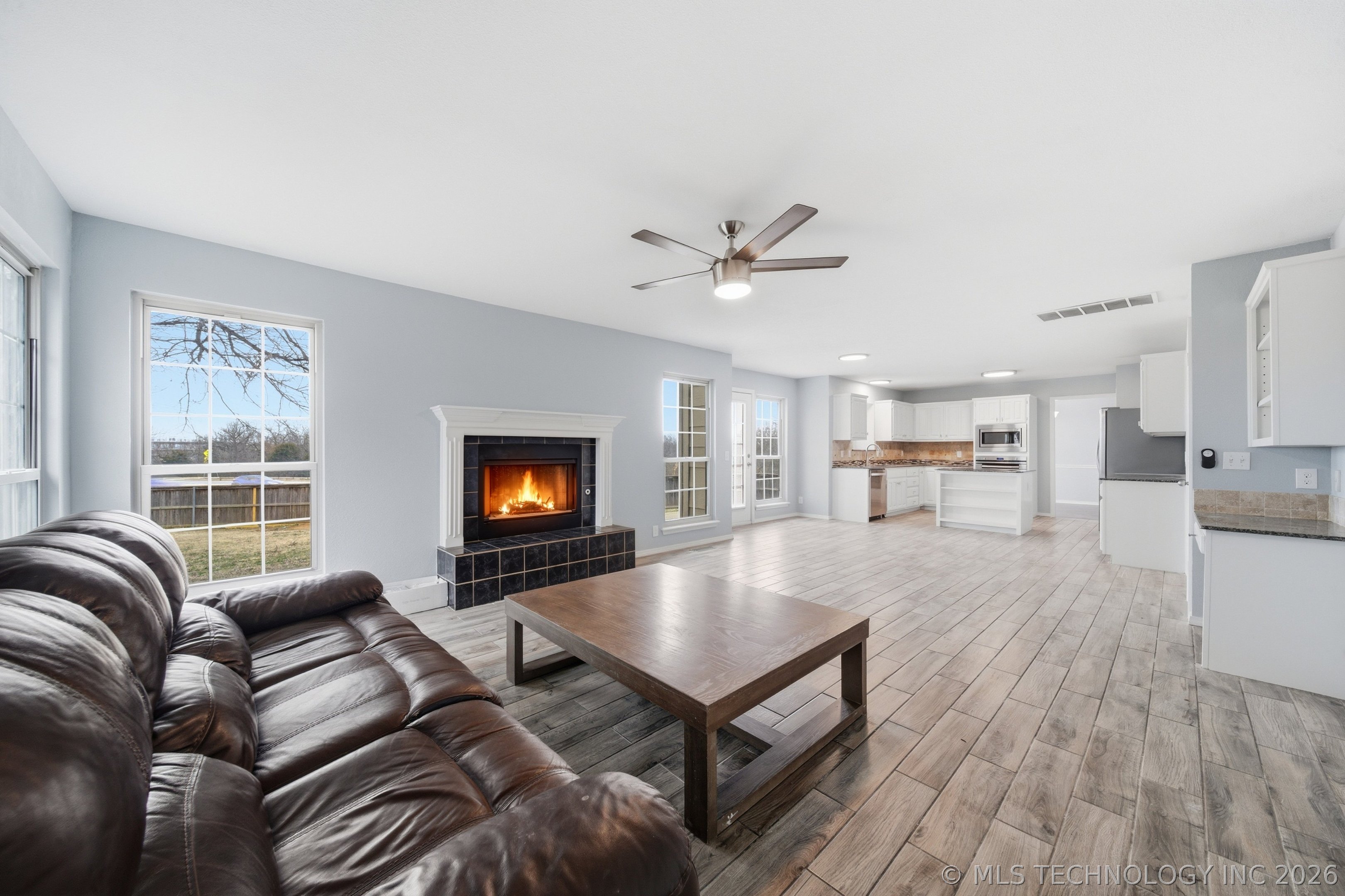 9519 S 96th East Avenue Property Photo 10