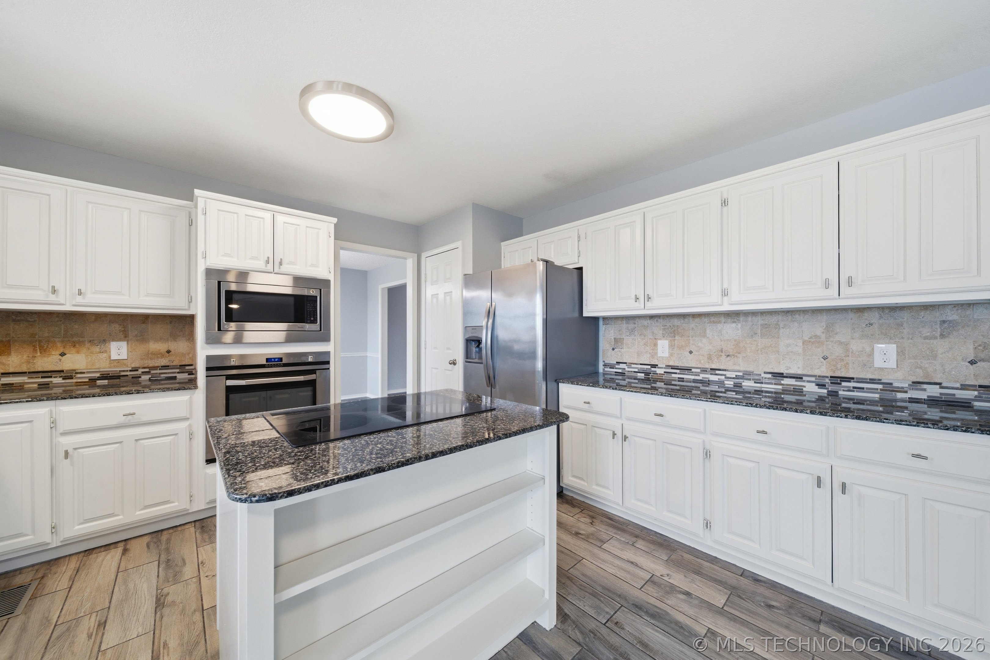 9519 S 96th East Avenue Property Photo 12