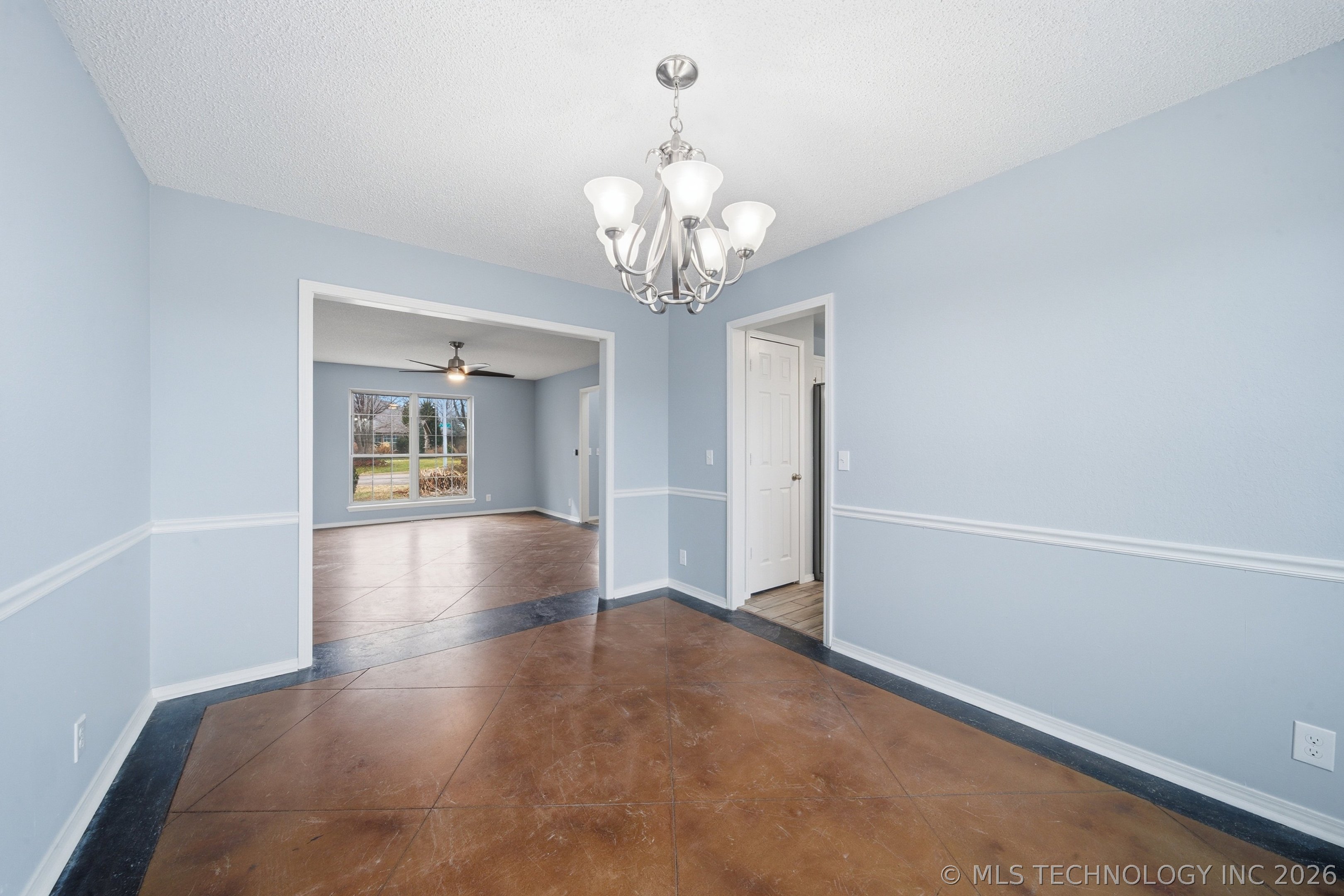 9519 S 96th East Avenue Property Photo 17