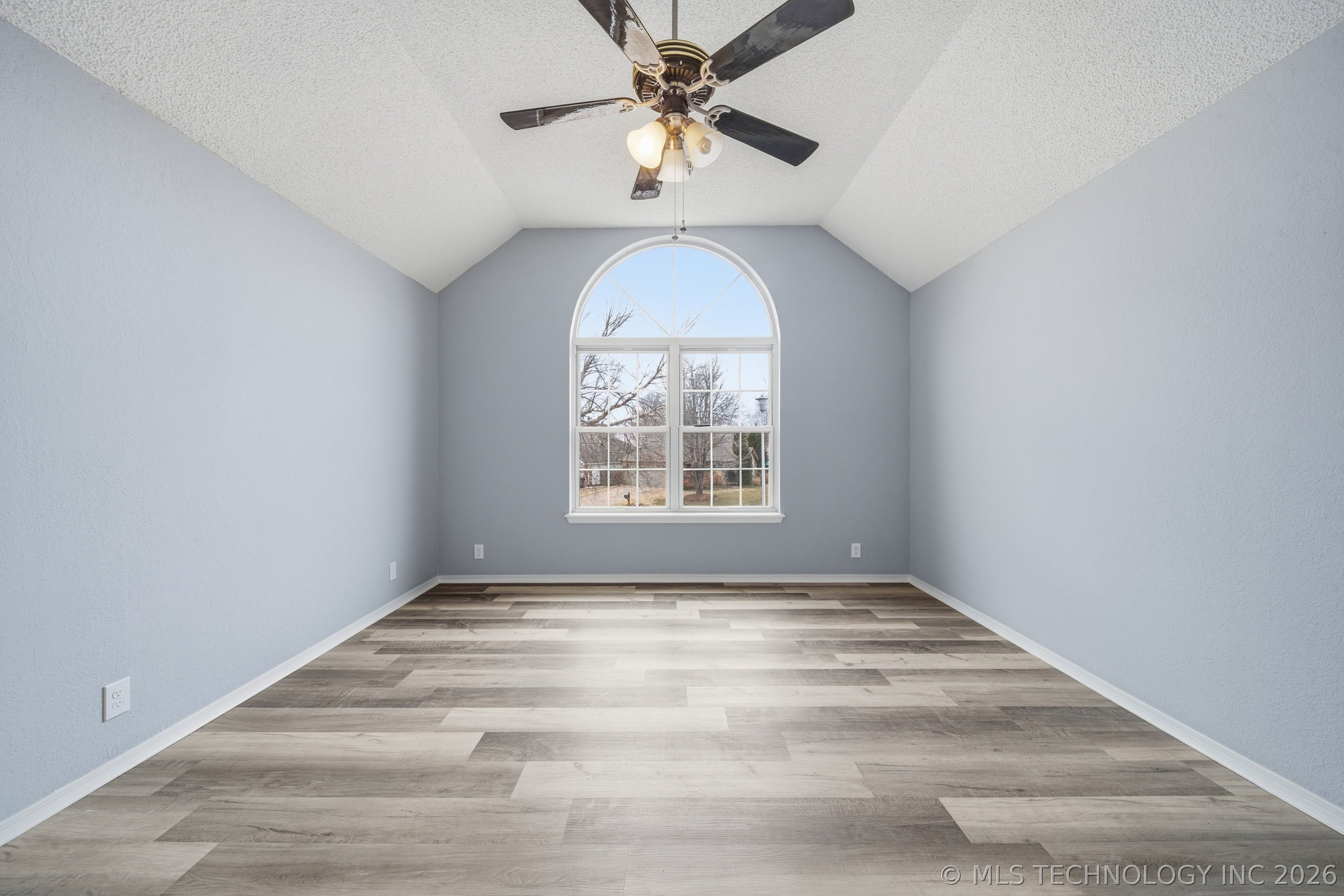 9519 S 96th East Avenue Property Photo 21