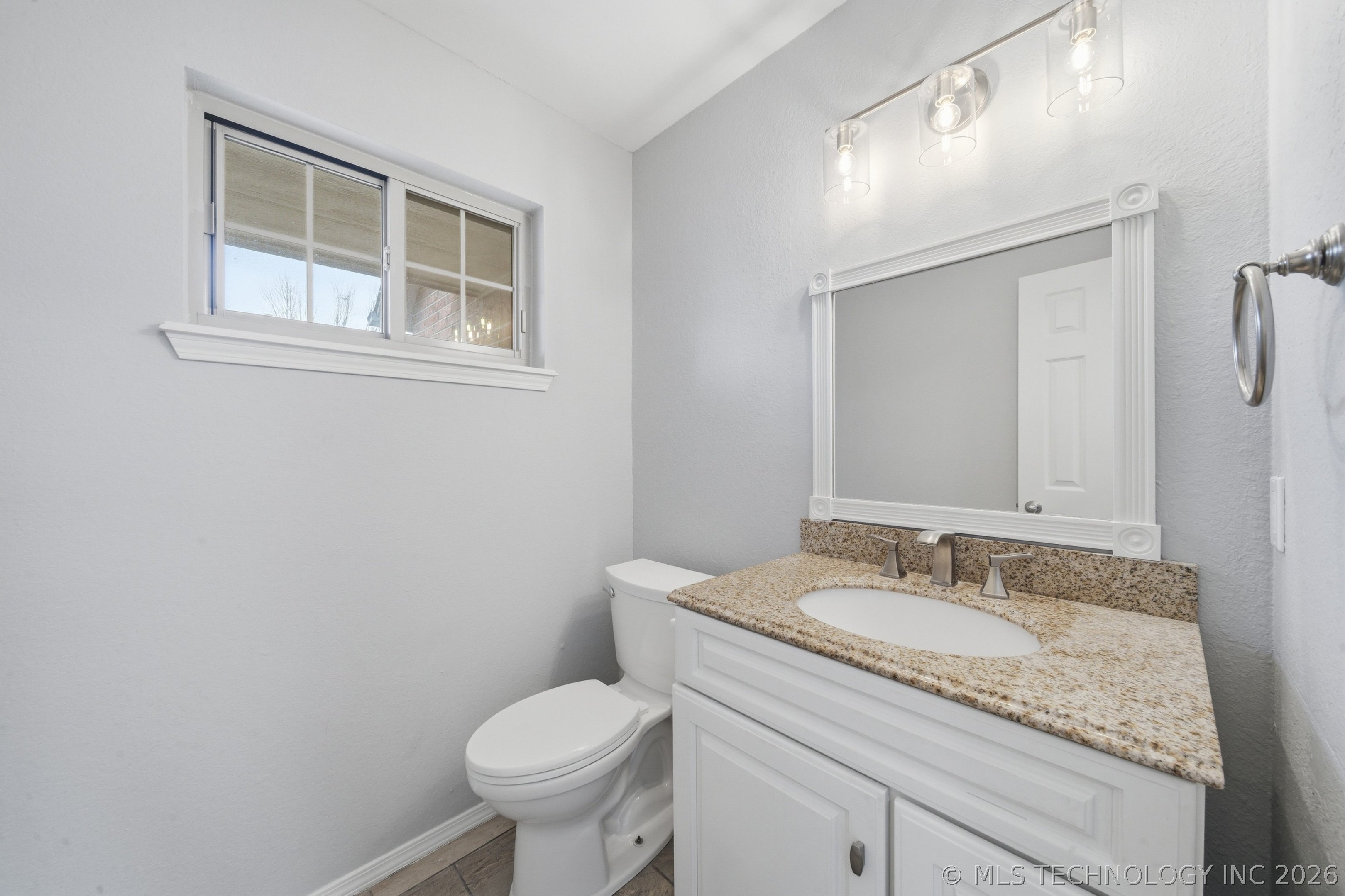 9519 S 96th East Avenue Property Photo 34