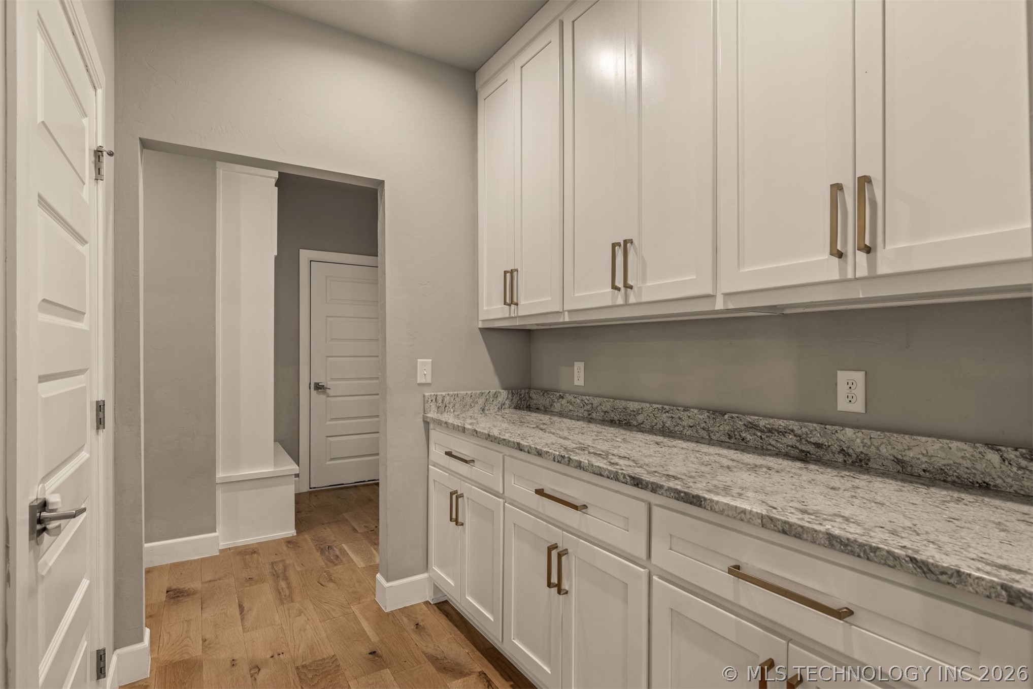13606 S 21st Place E Property Photo 25