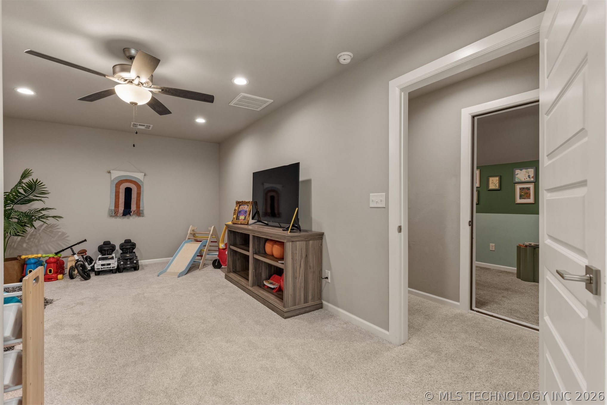 13606 S 21st Place E Property Photo 42
