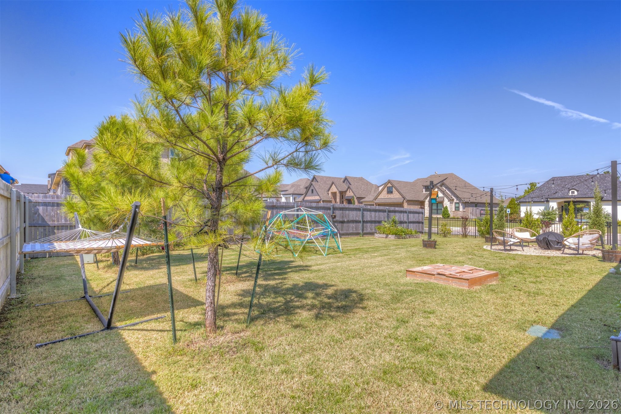 13606 S 21st Place E Property Photo 55