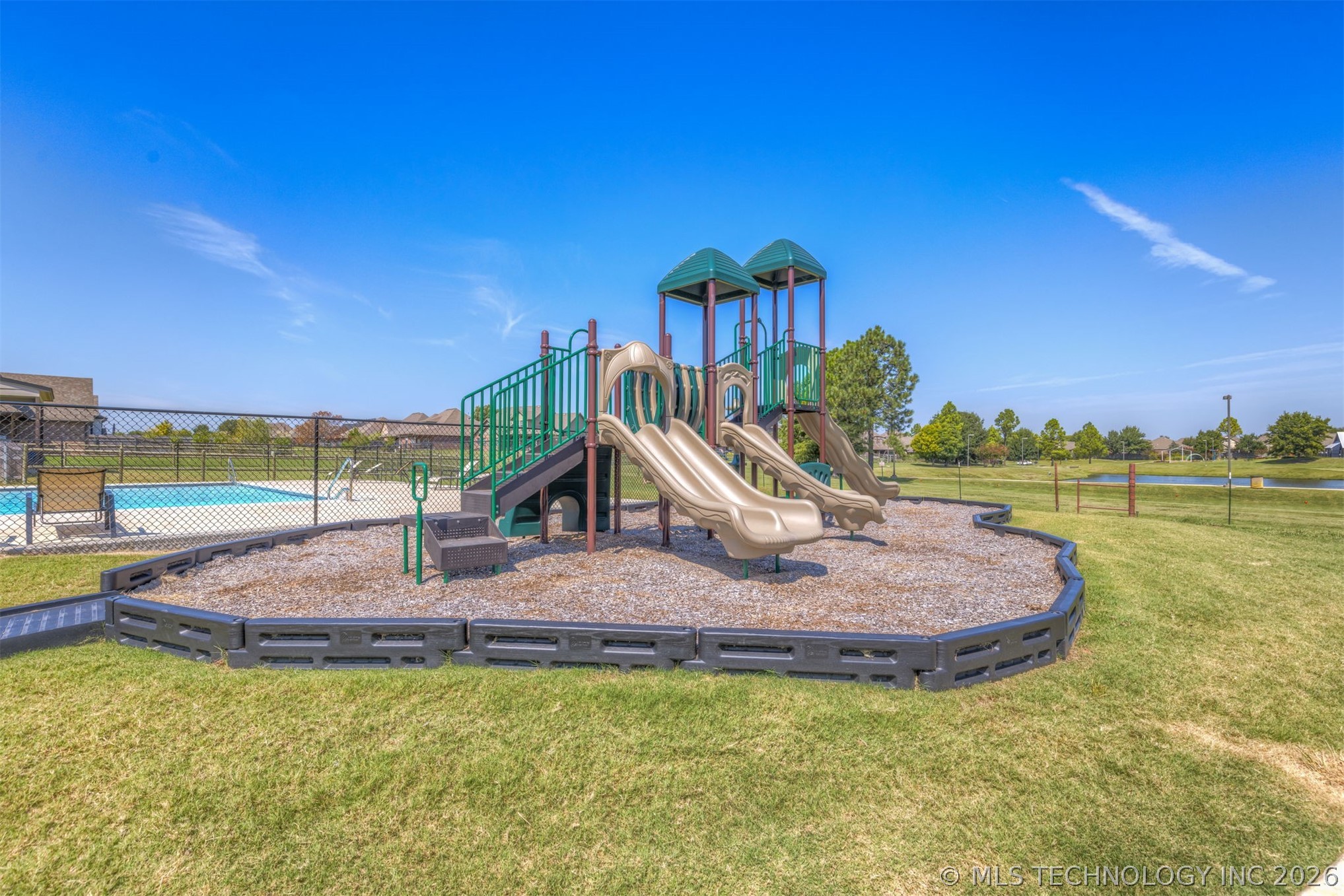 13606 S 21st Place E Property Photo 60
