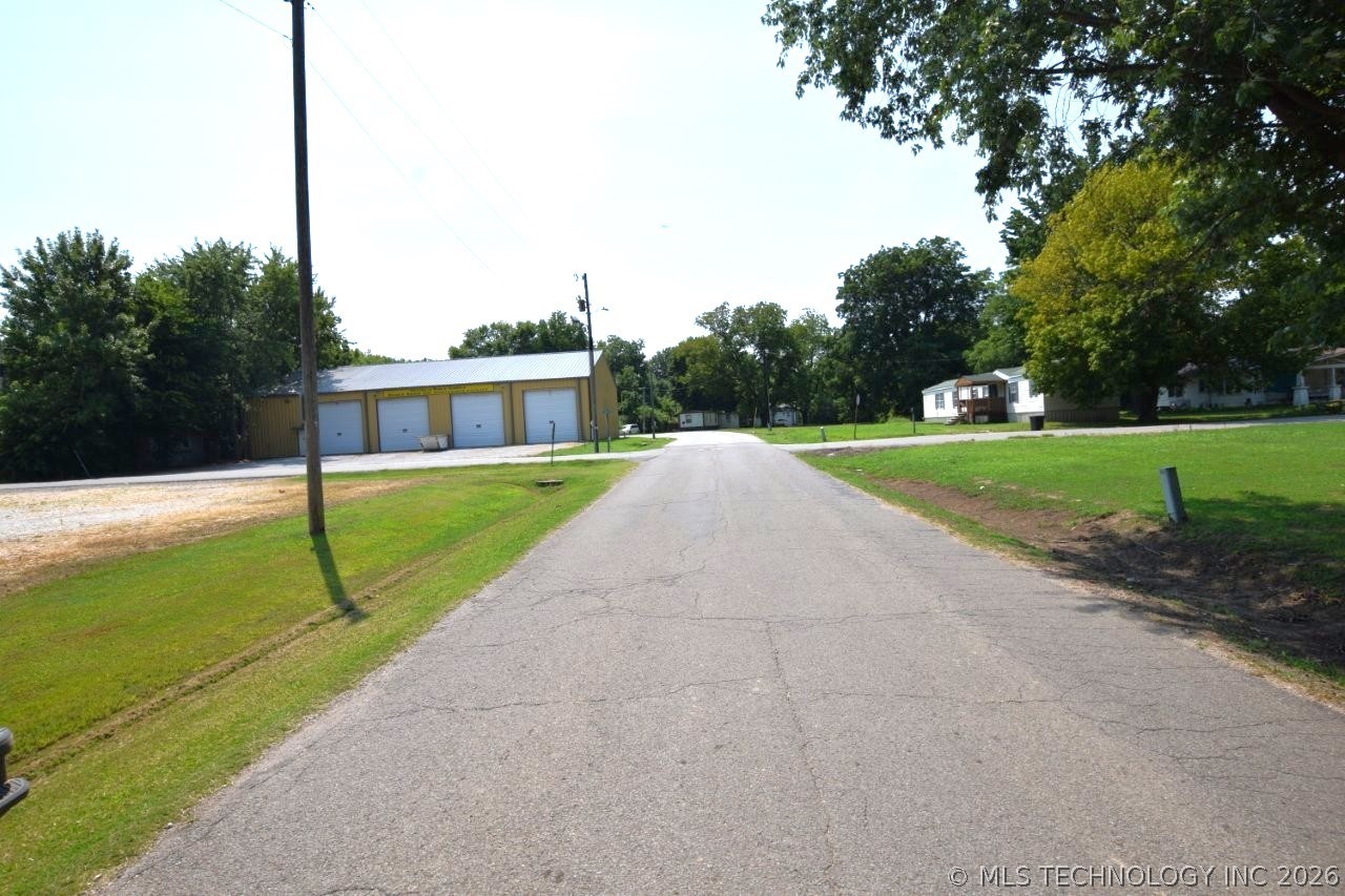 1468 W Division Street Property Photo 20