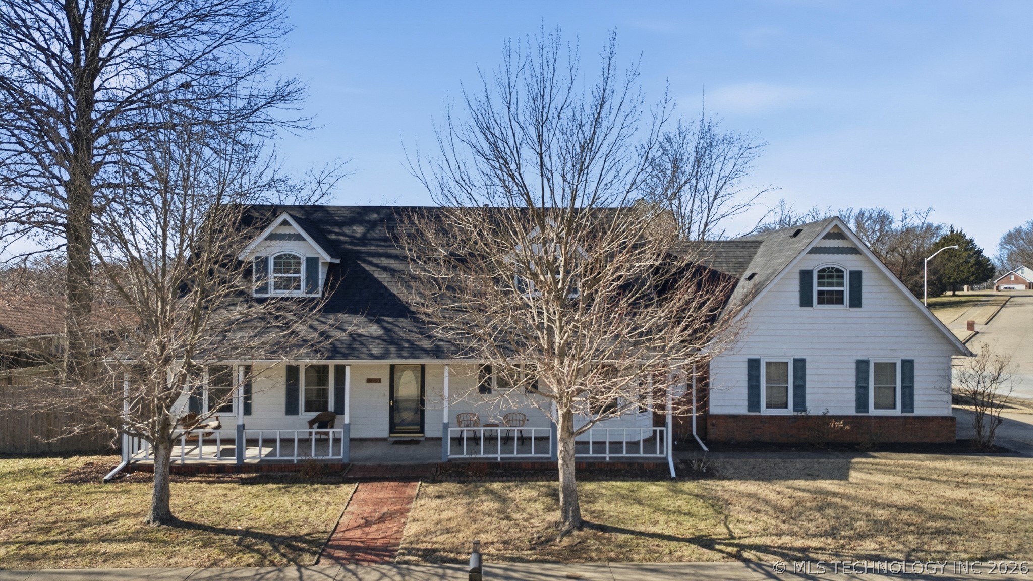 2601 Westwood Drive Property Photo 1