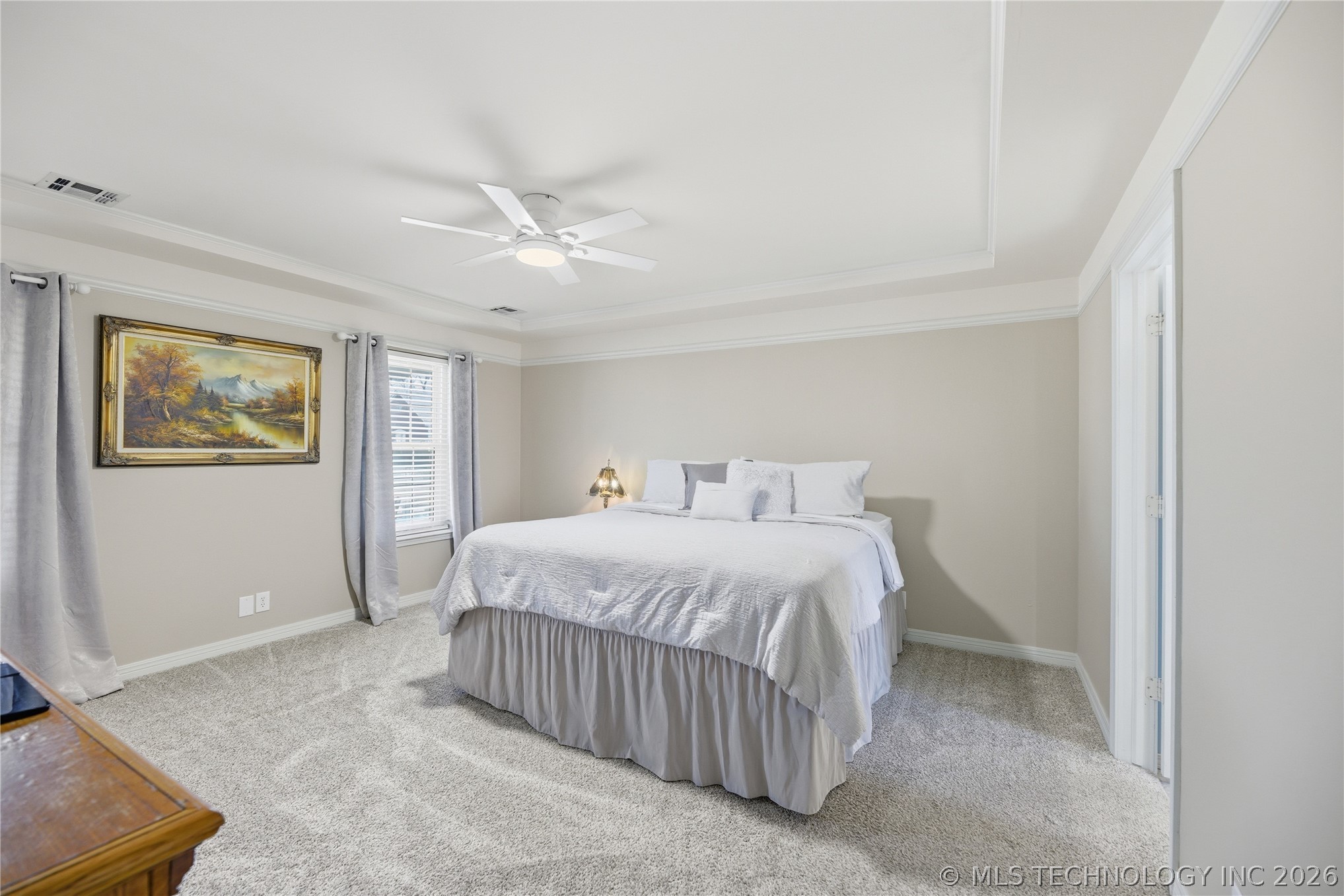 2601 Westwood Drive Property Photo 5